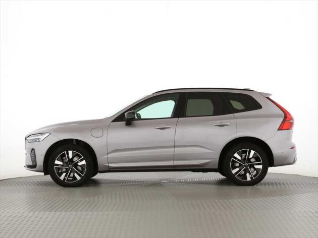 VOLVO XC60 2.0 T6 TE Plus Dark eAWD-showroom-element-3