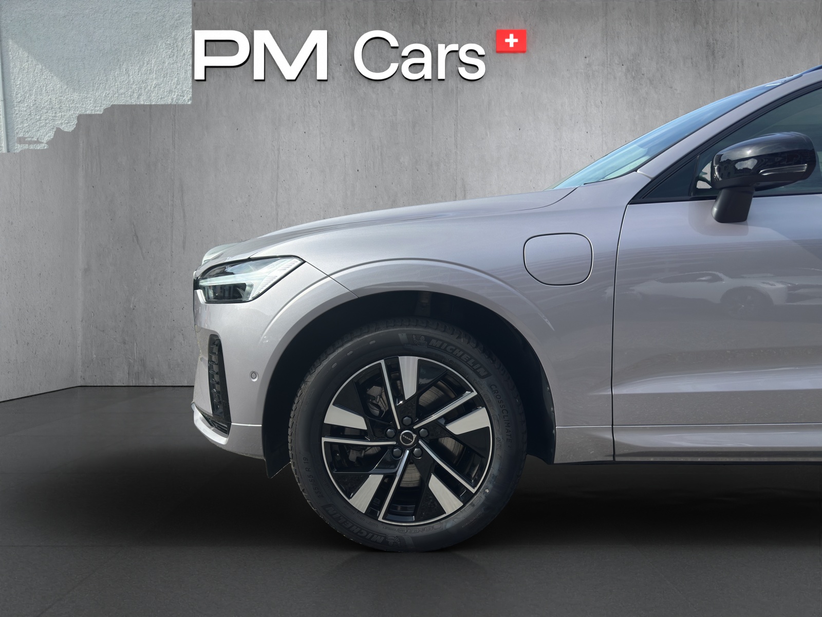 VOLVO XC60 2.0 T6 TE Plus Dark eAWD-image-6