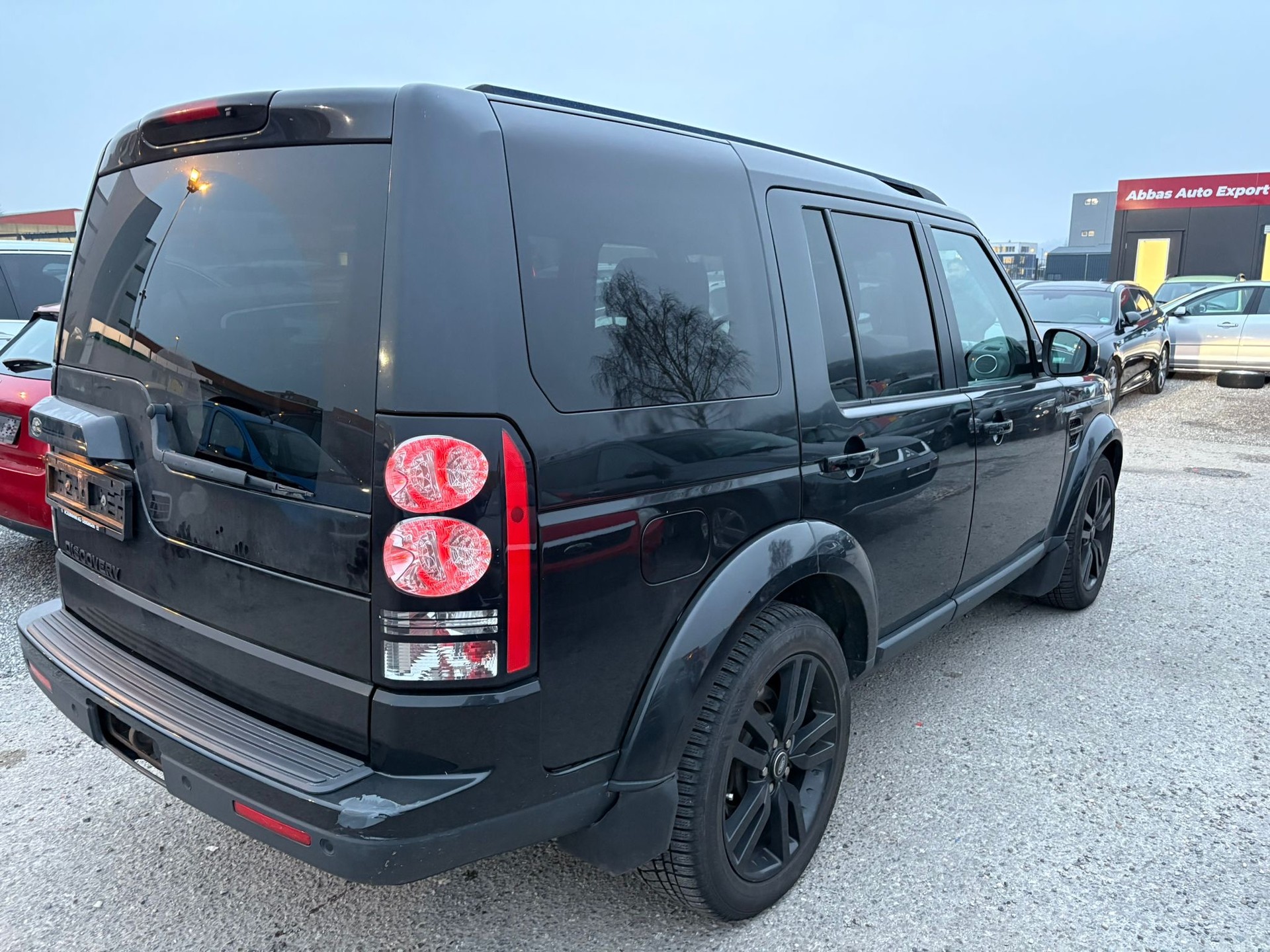 LAND ROVER Discovery 3.0 SDV6 SE Automatic-image-4