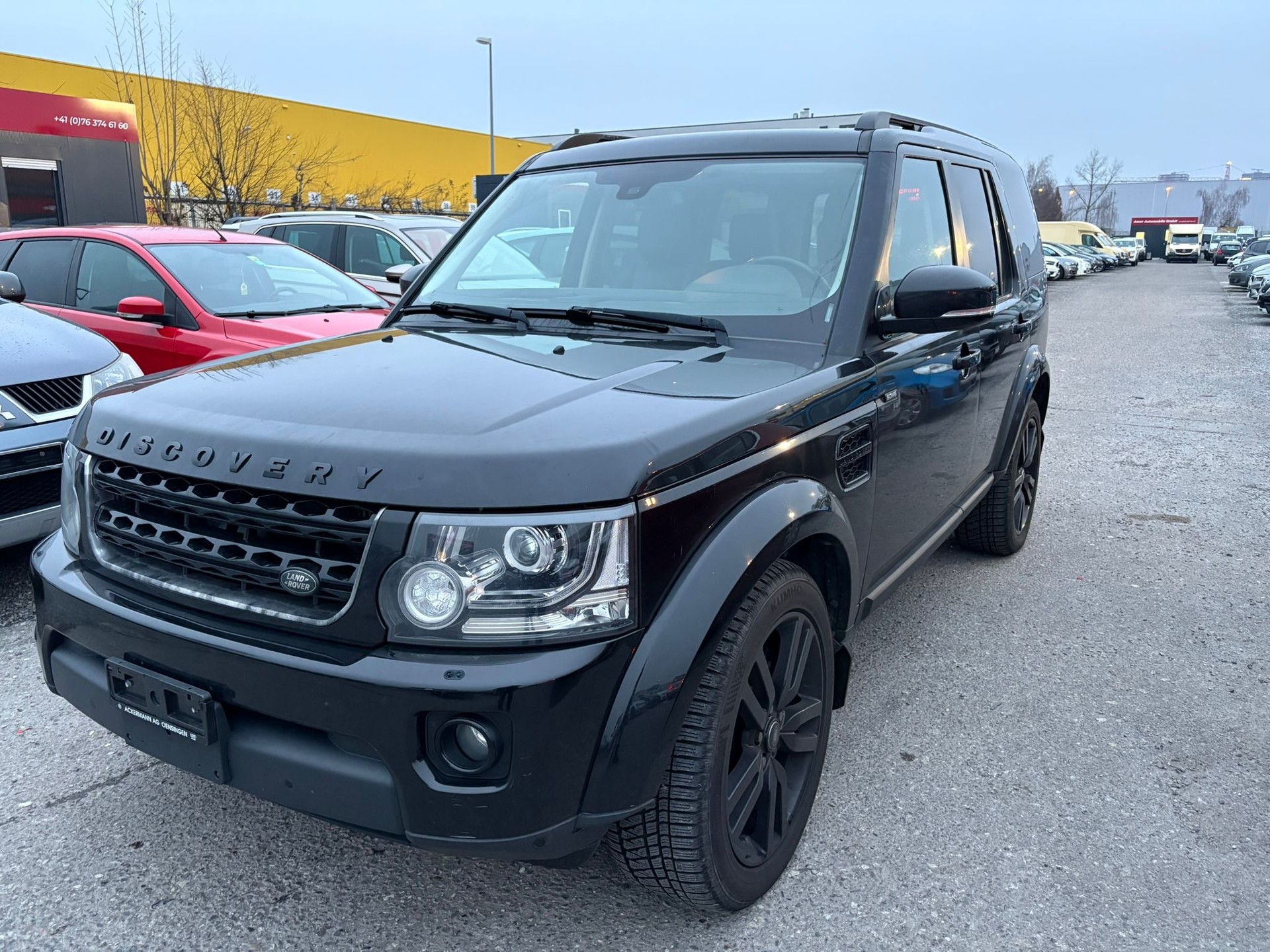 LAND ROVER Discovery 3.0 SDV6 SE Automatic-image-0