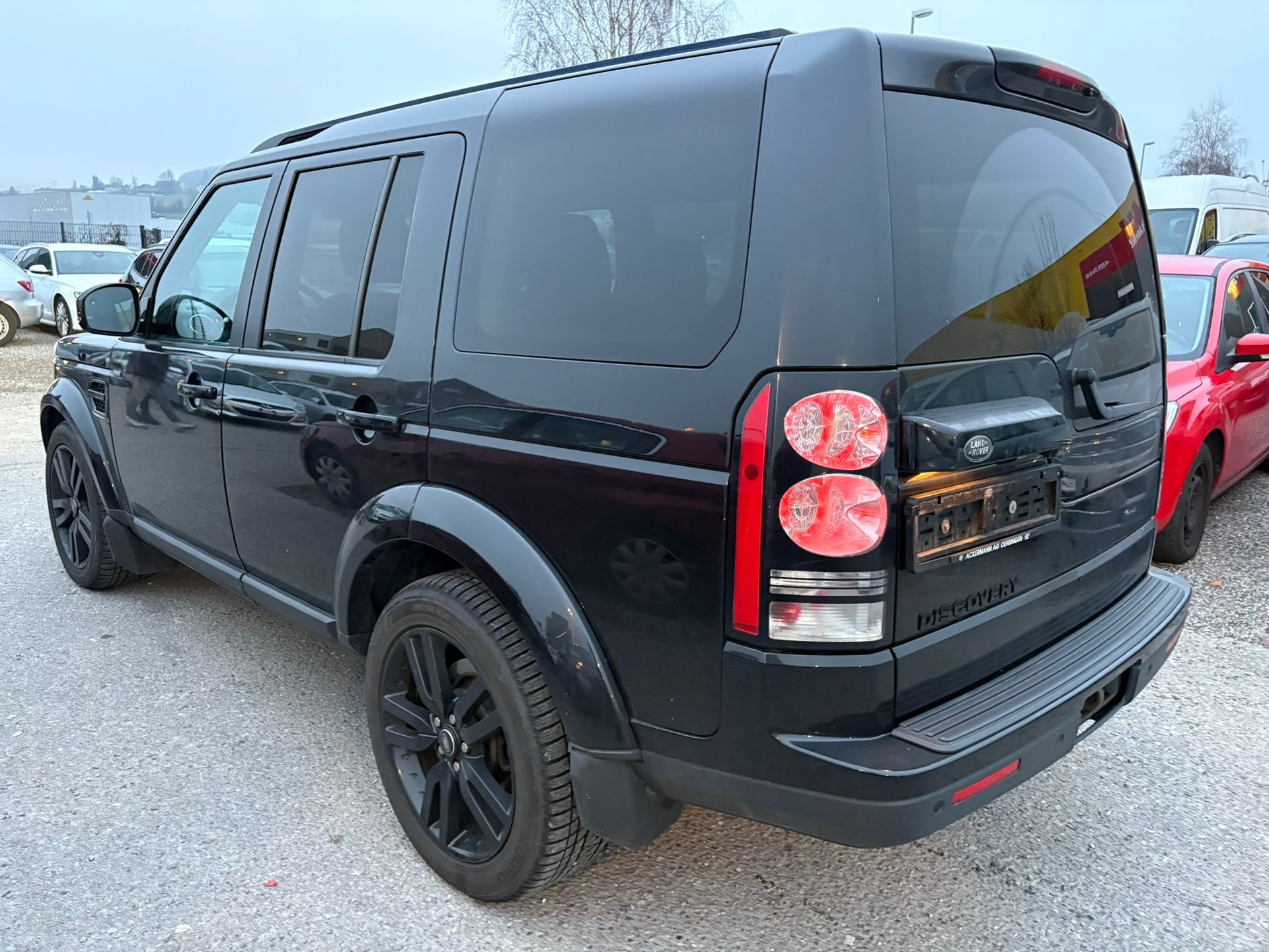 LAND ROVER Discovery 3.0 SDV6 SE Automatic-image-5