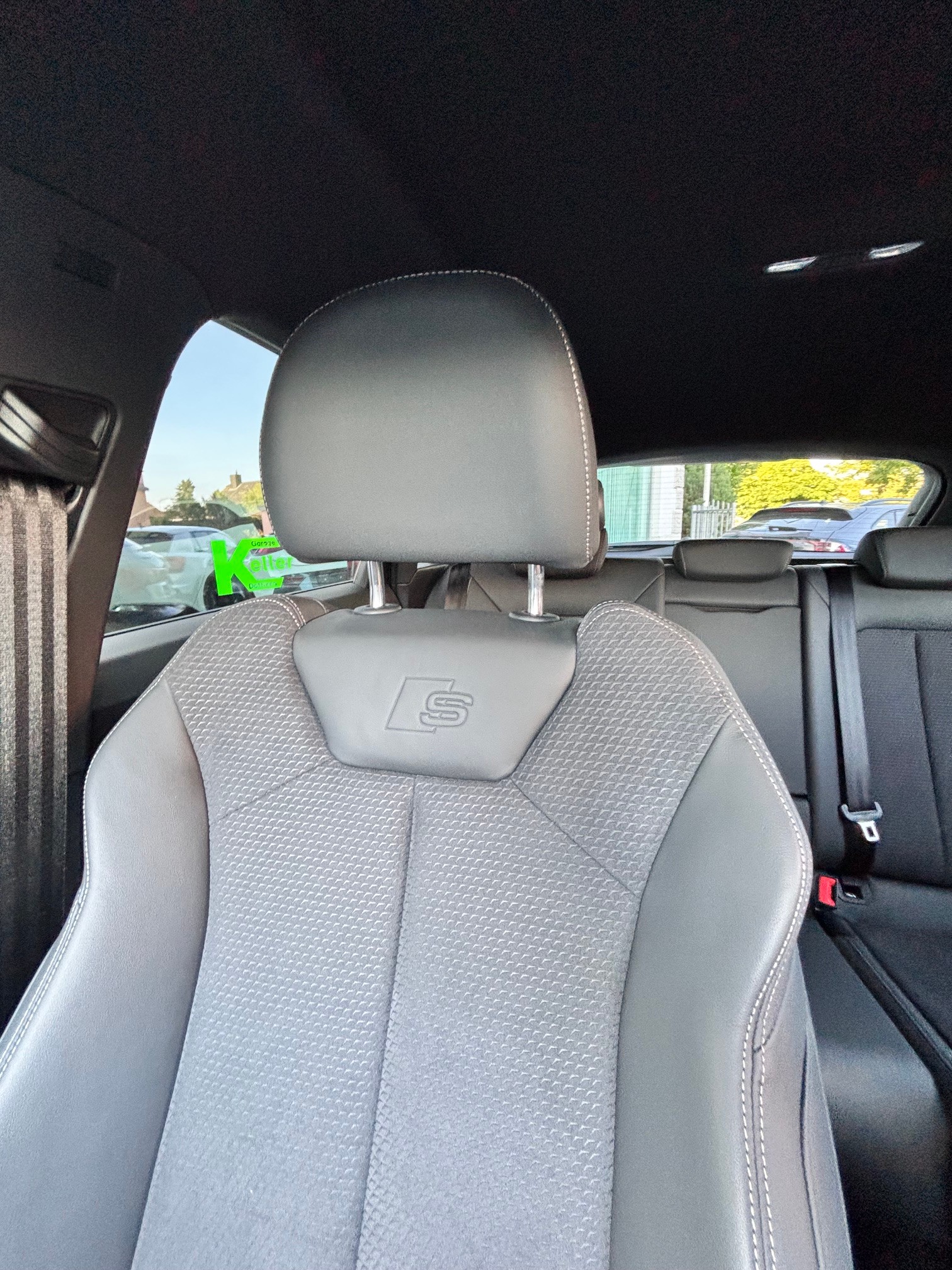 AUDI Q3 40 TDI quattro S-tronic-image-10