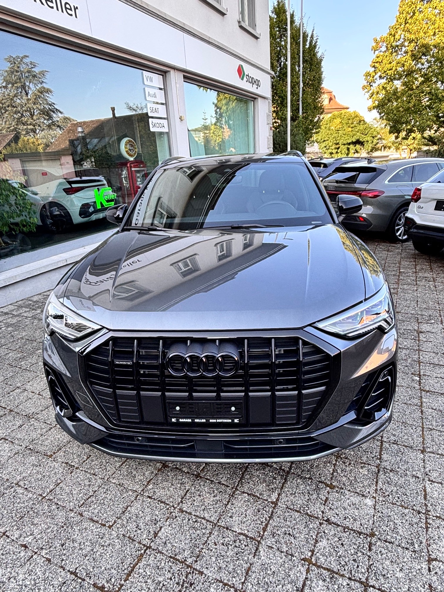 AUDI Q3 40 TDI quattro S-tronic-image-15