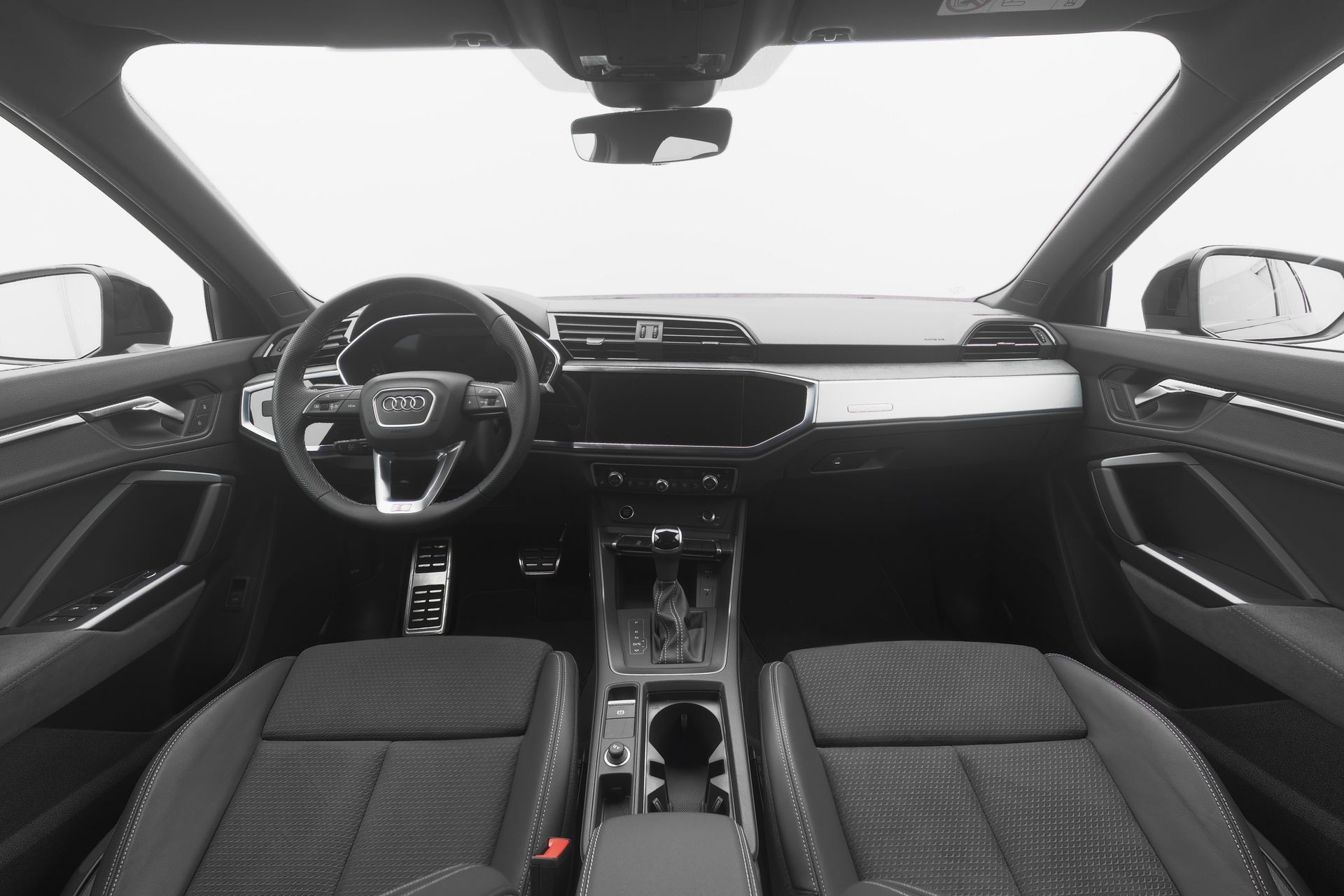 AUDI Q3 Sportback 40 TDI quattro S-tronic-image-5