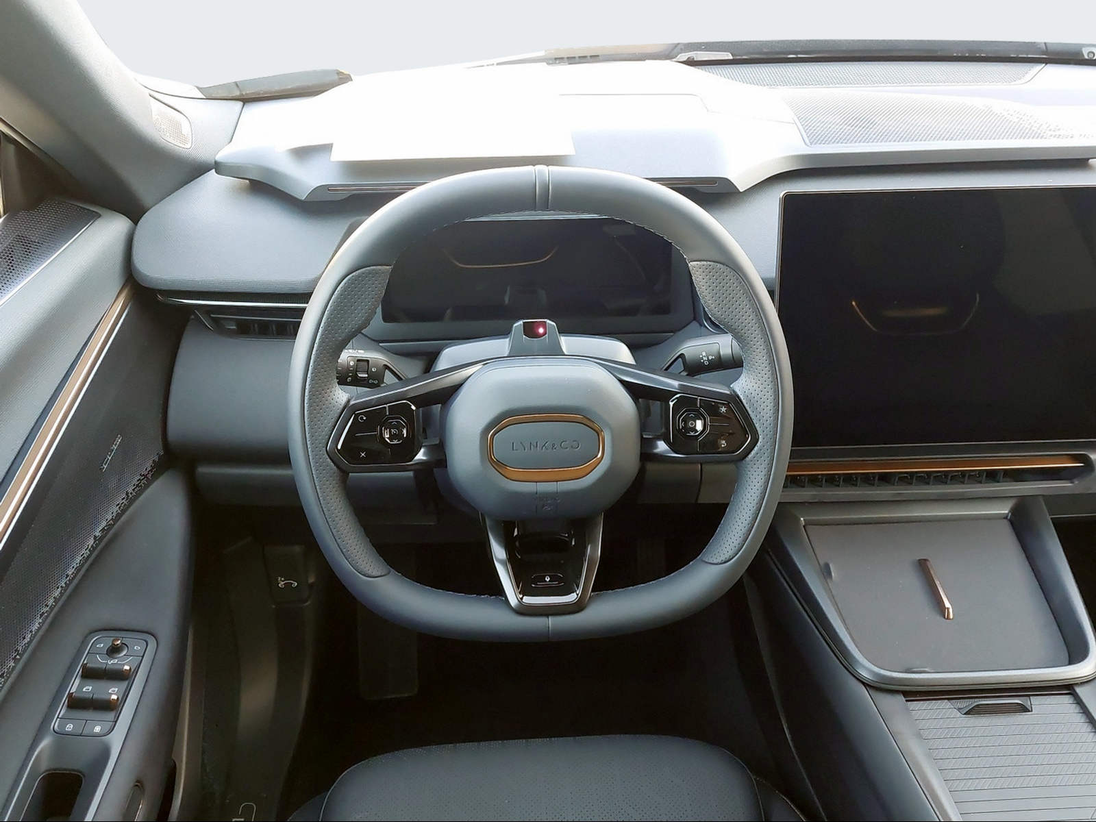 LYNK & CO 08 1.5 PHEV More-image-15