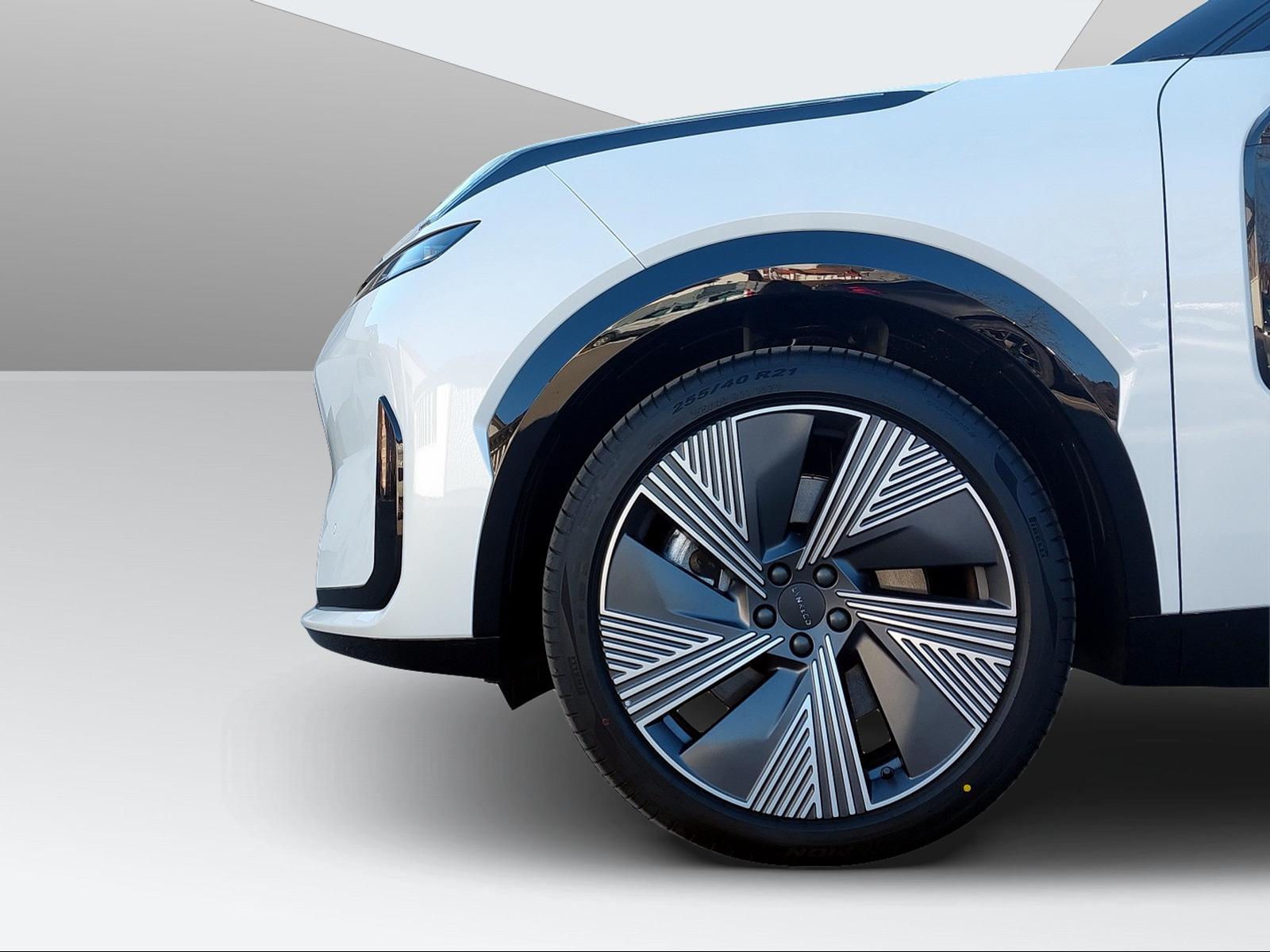 LYNK & CO 08 1.5 PHEV More-image-8