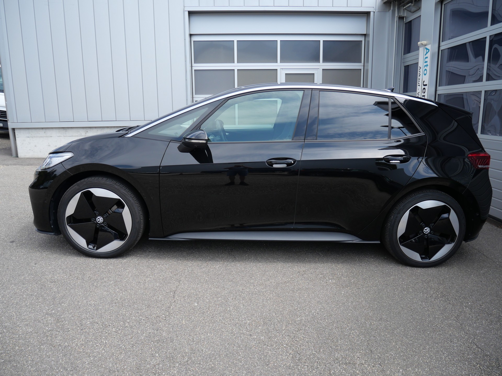 VW ID.3 Pro S 77 kWh PA Facelift *Wärmepumpe, CH-Auto, Vollausstattung*-showroom-element-2