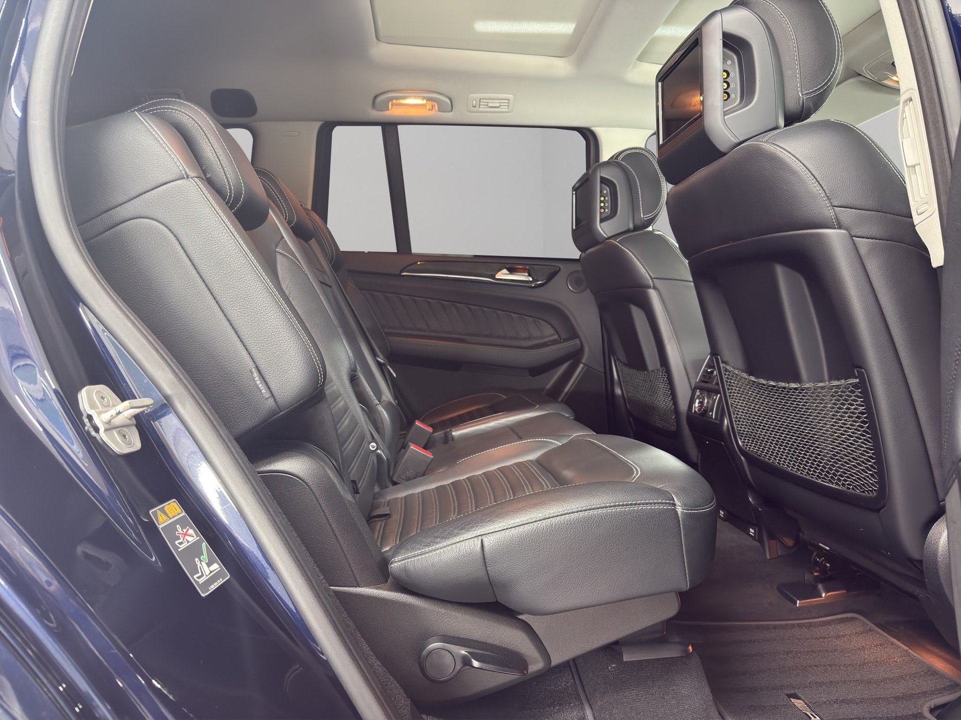 MERCEDES-BENZ GLS 350 d 4Matic 9G-TRONIC-image-13