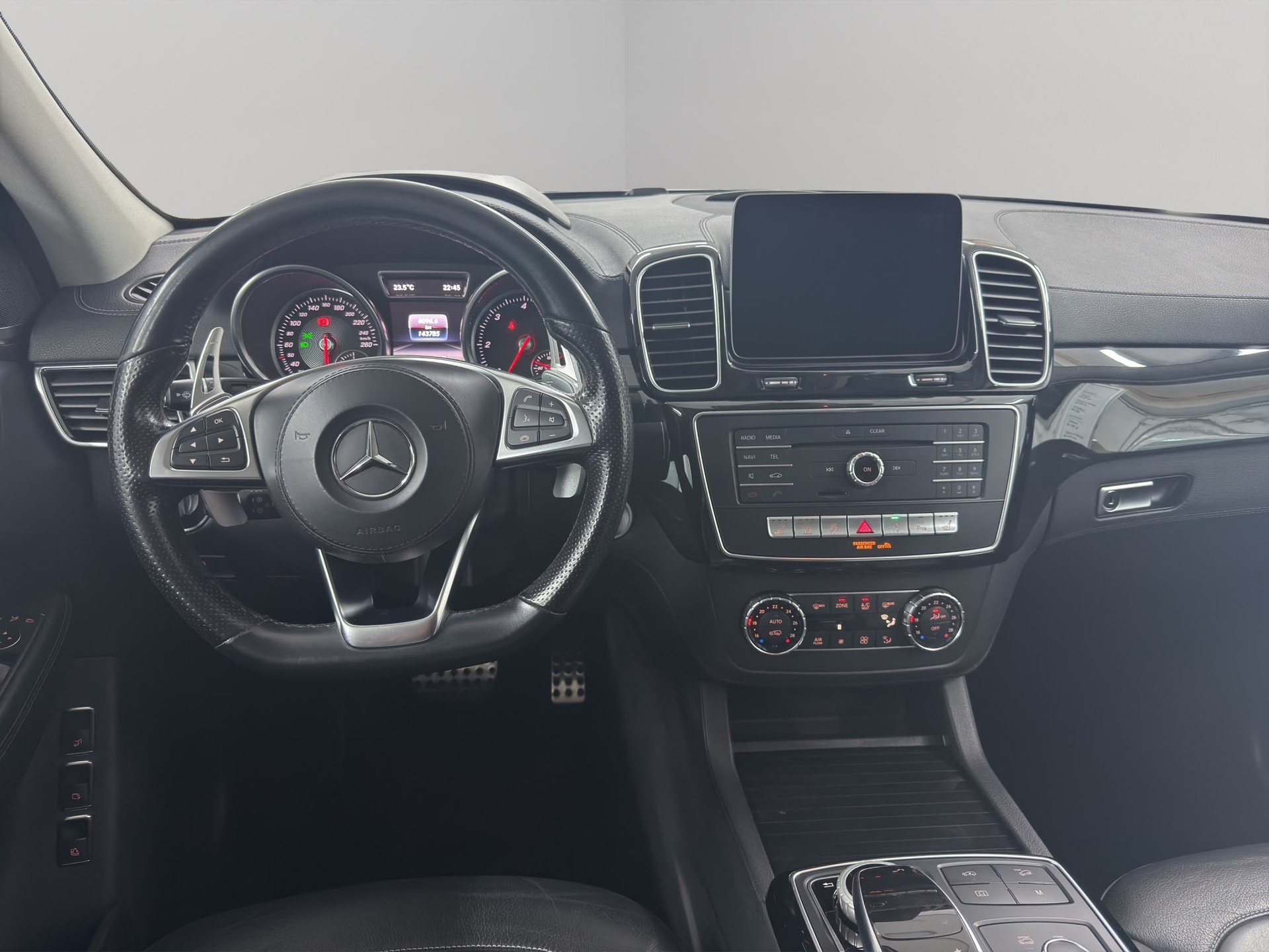 MERCEDES-BENZ GLS 350 d 4Matic 9G-TRONIC-image-16
