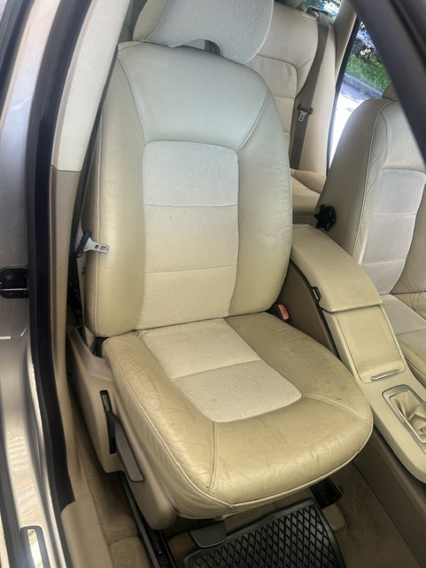 VOLVO V70 2.0 Momentum-image-4