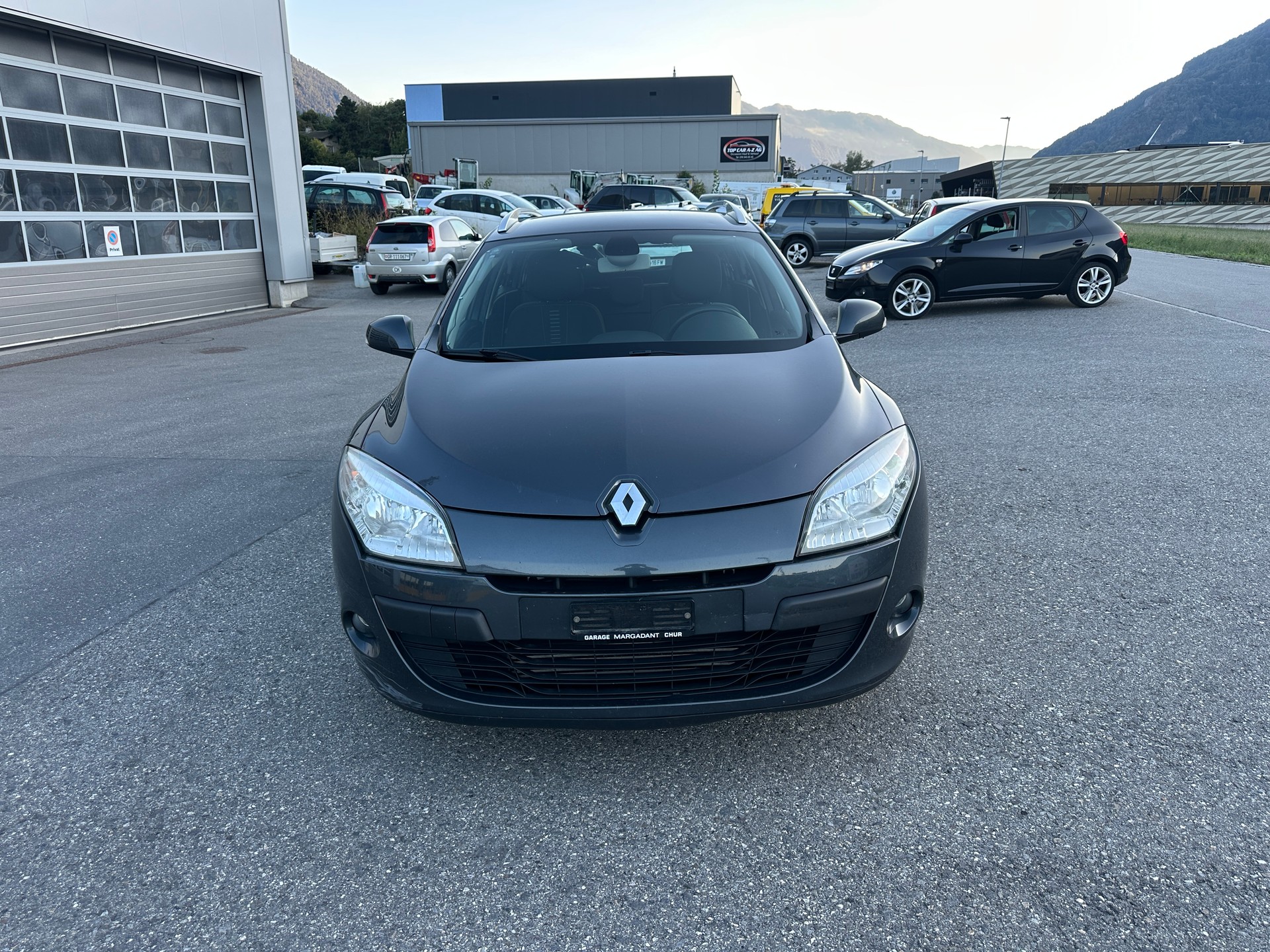 RENAULT Mégane Grandtour 1.4 16V Turbo Expression-image-0