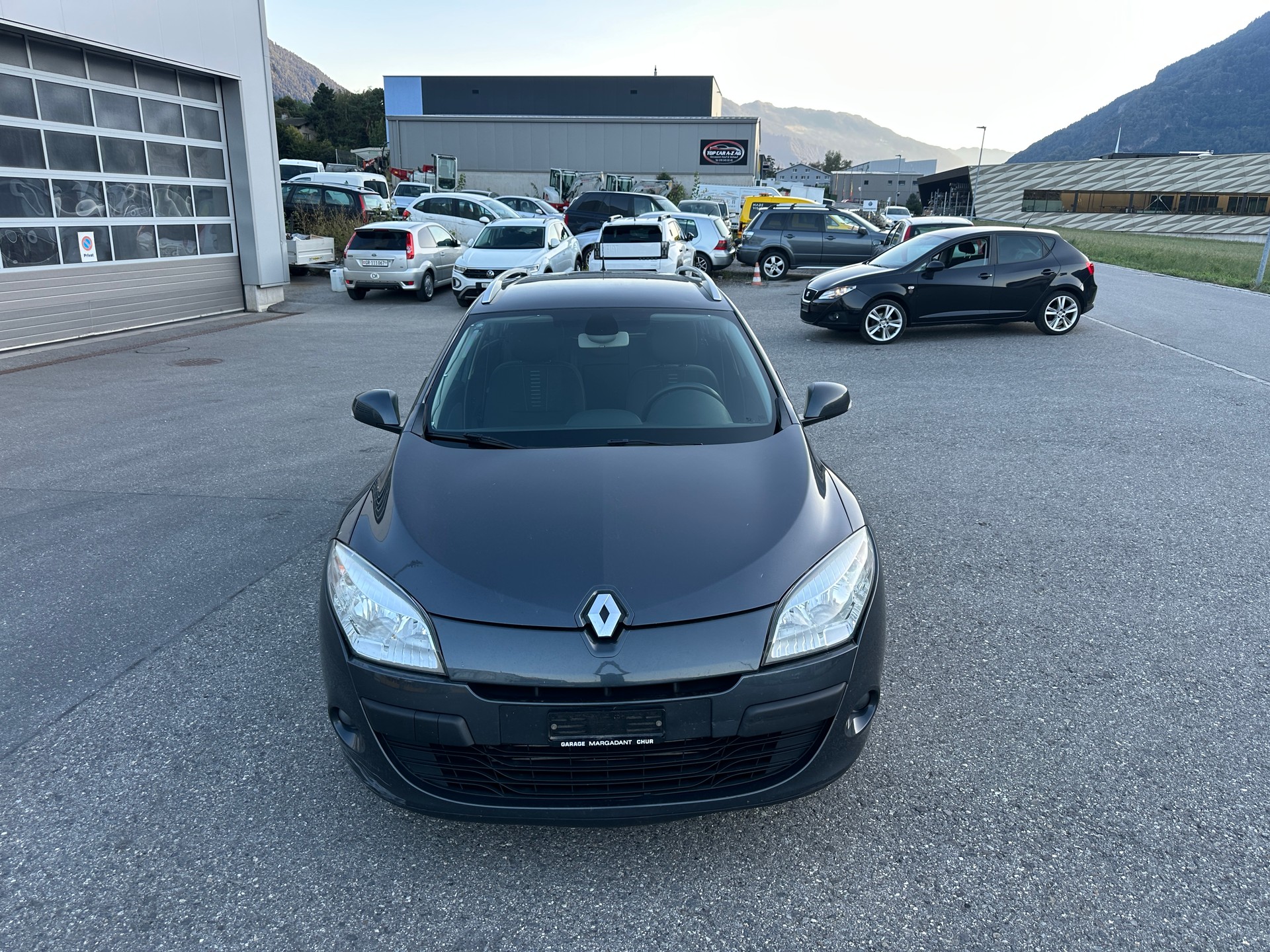 RENAULT Mégane Grandtour 1.4 16V Turbo Expression-image-1