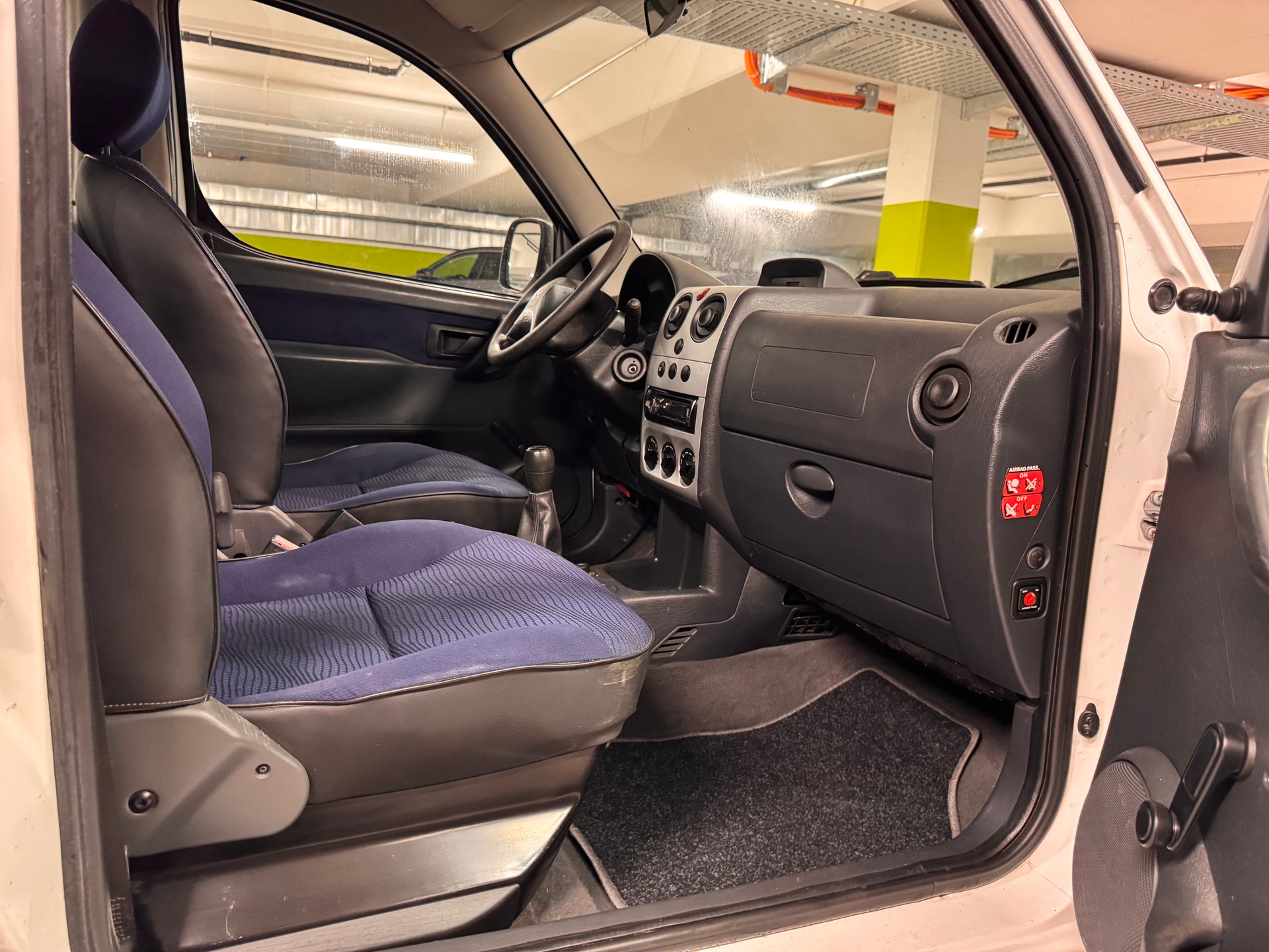 PEUGEOT Partner 1.4 Urban-image-9