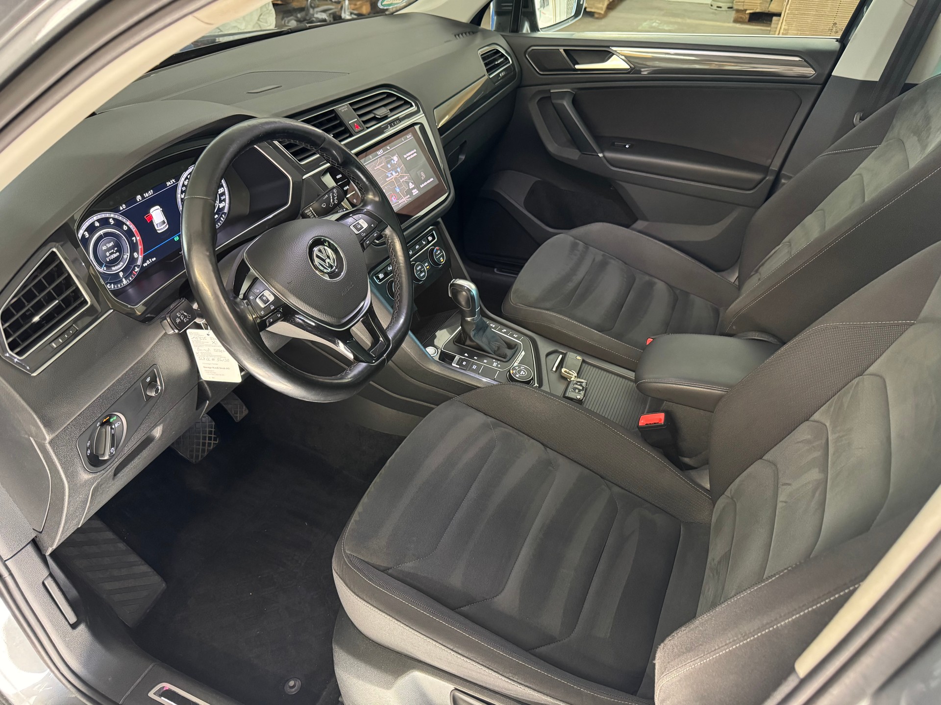 VW Tiguan 2.0TSI Highline 4Motion DSG-image-8