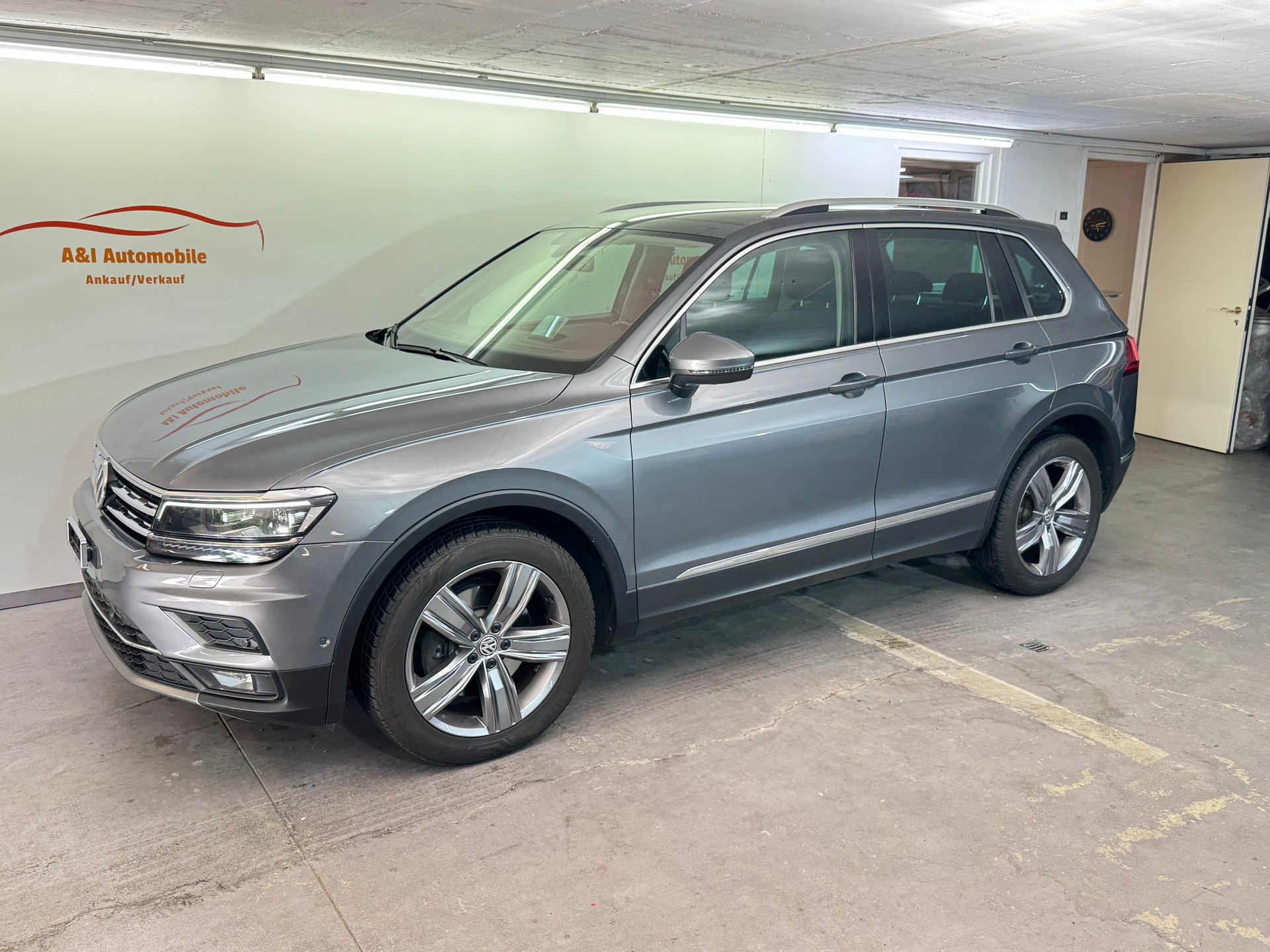 VW Tiguan 2.0TSI Highline 4Motion DSG-image-0