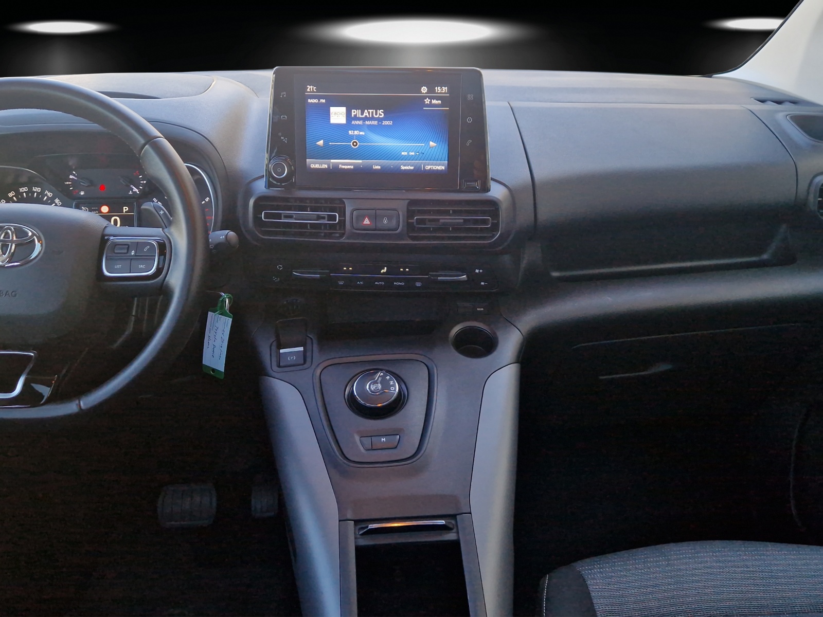 TOYOTA Proace City Verso 1.2 Trend Medium Automatik-image-11
