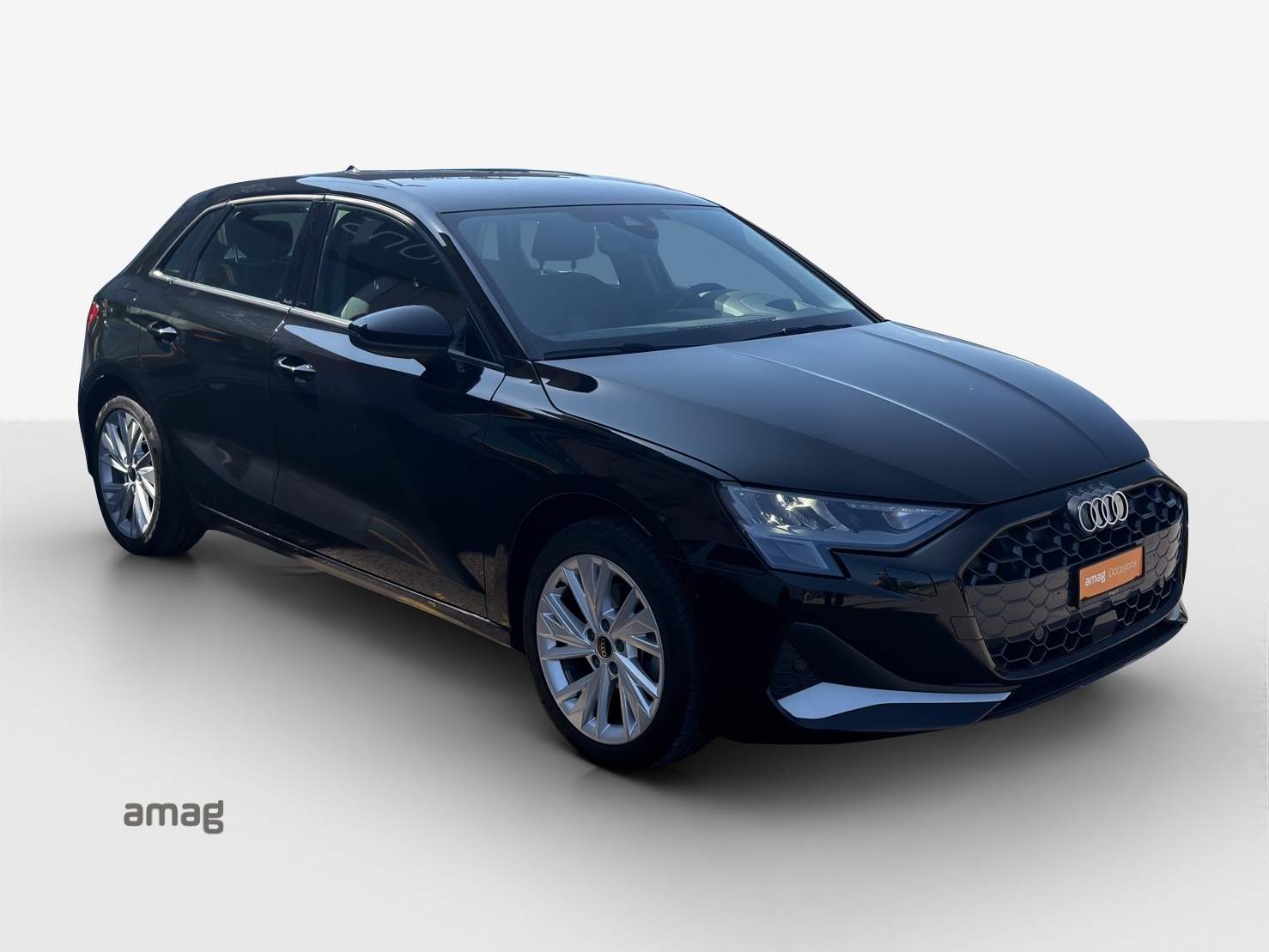 AUDI S3 Sportback TFSI quattro S-tronic-image-5