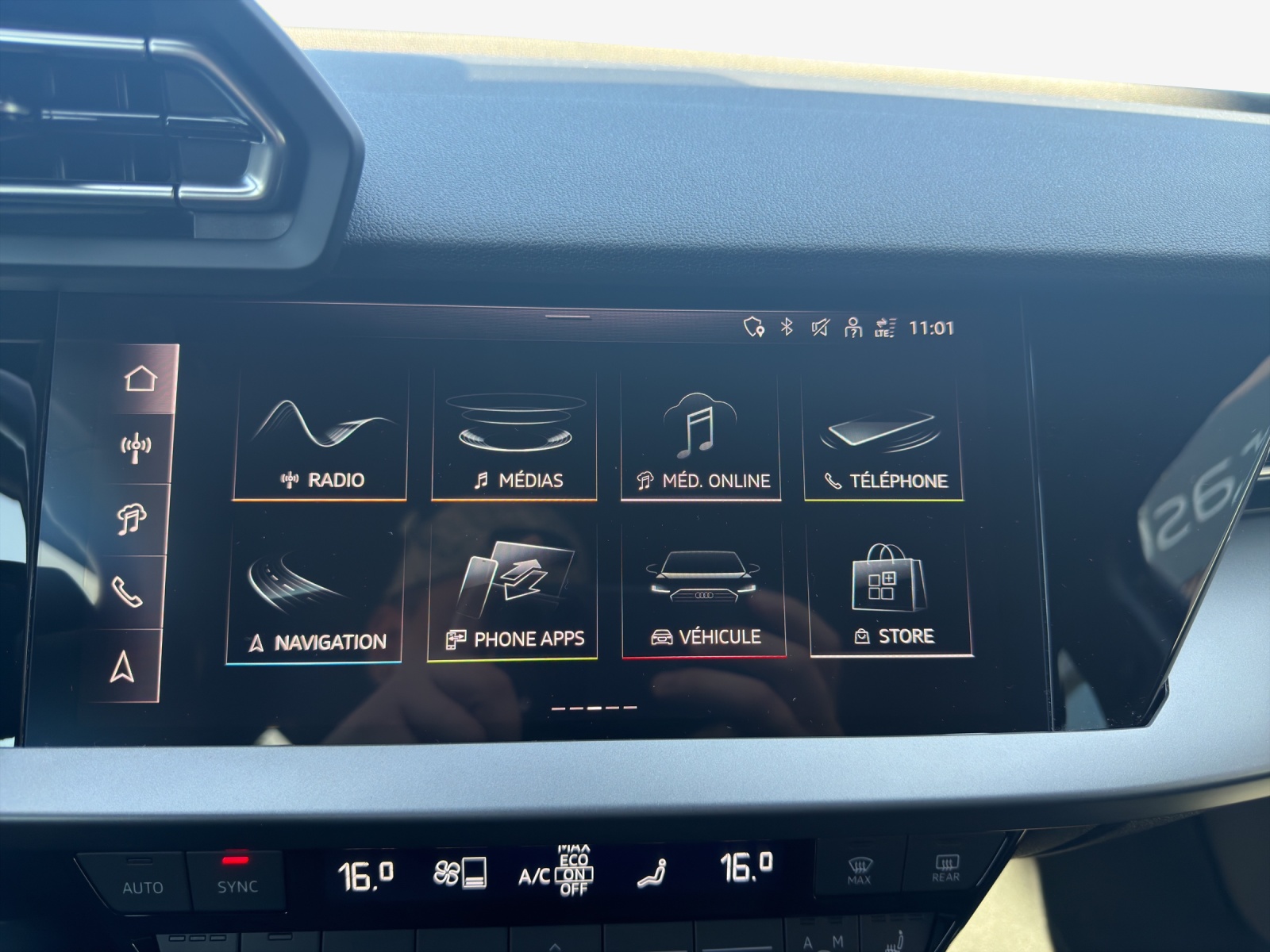 AUDI S3 Sportback TFSI quattro S-tronic-image-13