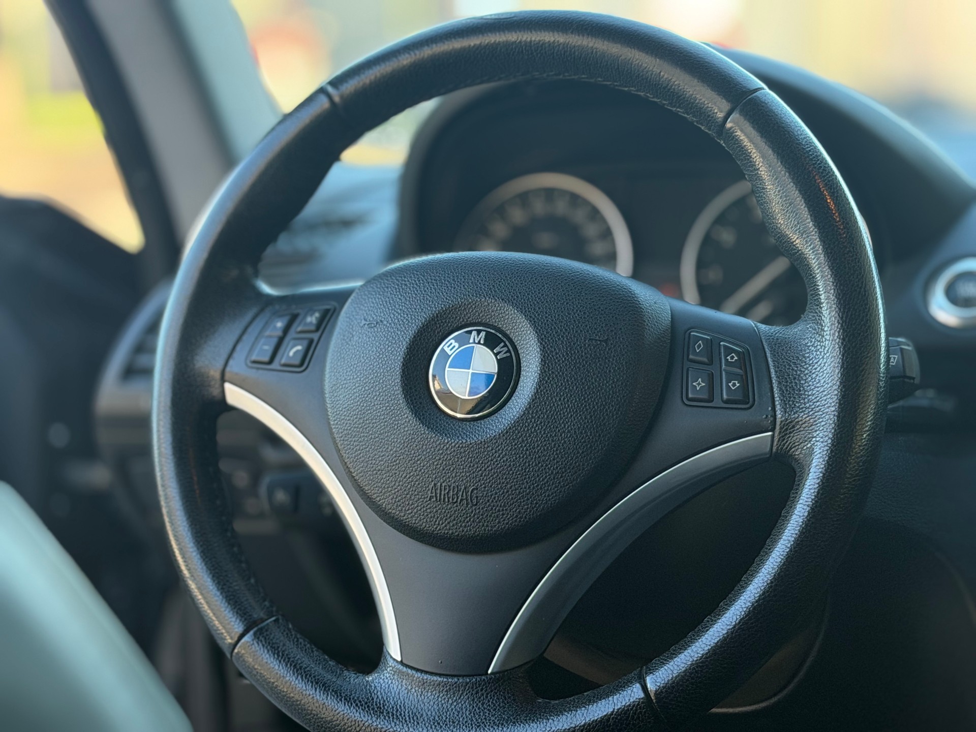 BMW 120i Steptronic-image-7