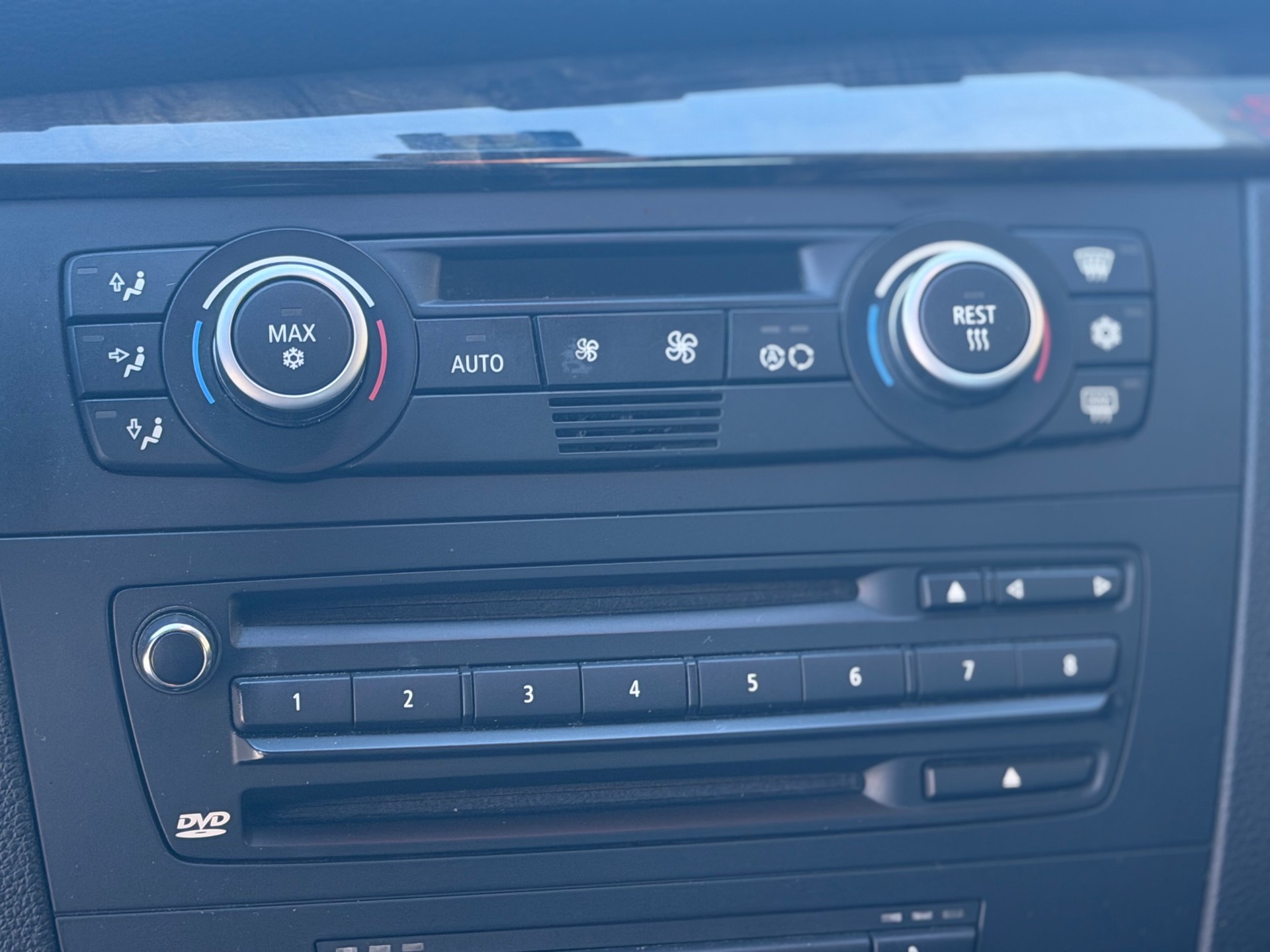 BMW 120i Steptronic-image-11
