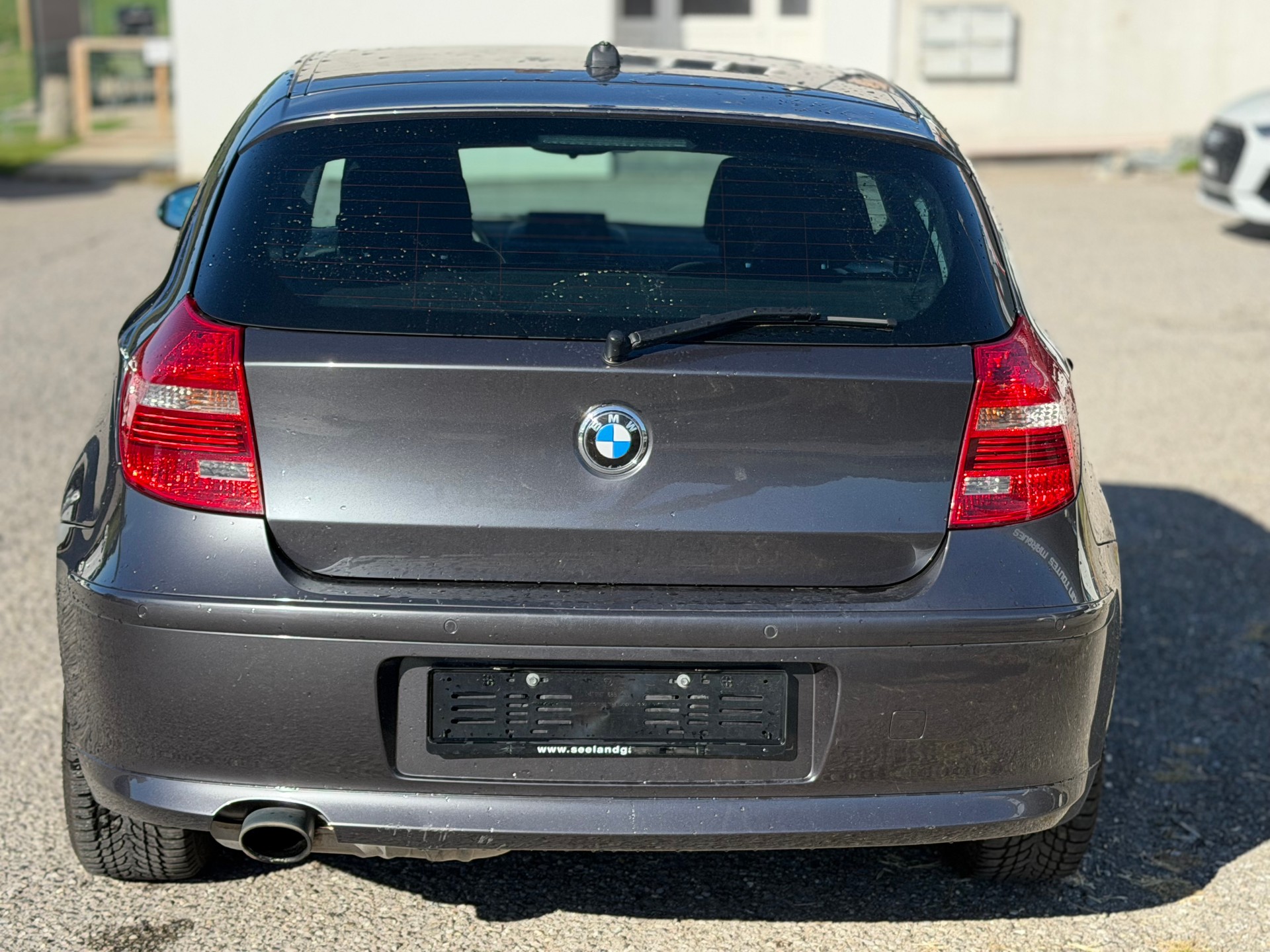 BMW 120i Steptronic-image-4
