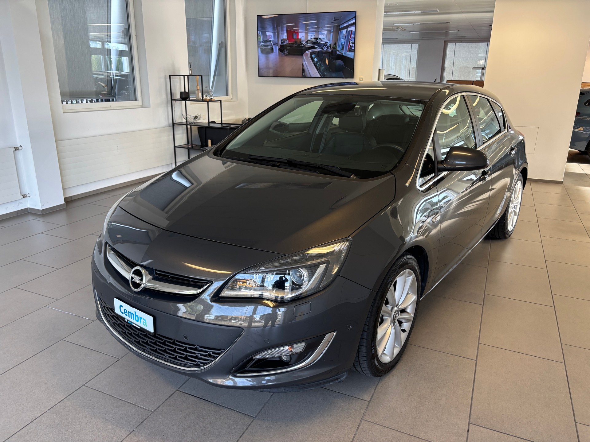 OPEL Astra 1.6i 16V Turbo Cosmo-image-0