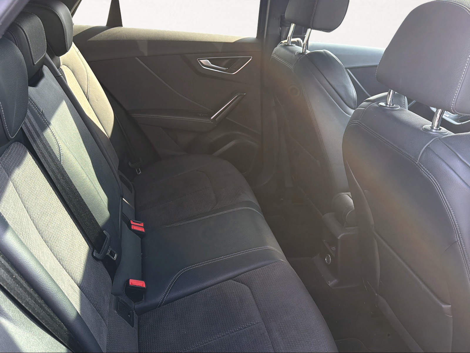 AUDI SQ2 TFSI quattro S-tronic-image-4