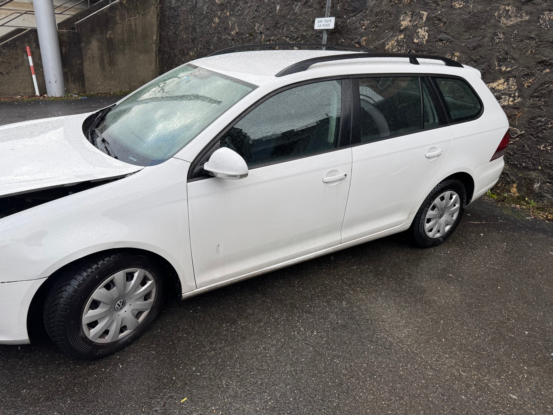VW Golf Variant 1.2 TSI BlueMotion Technology Team-image-4