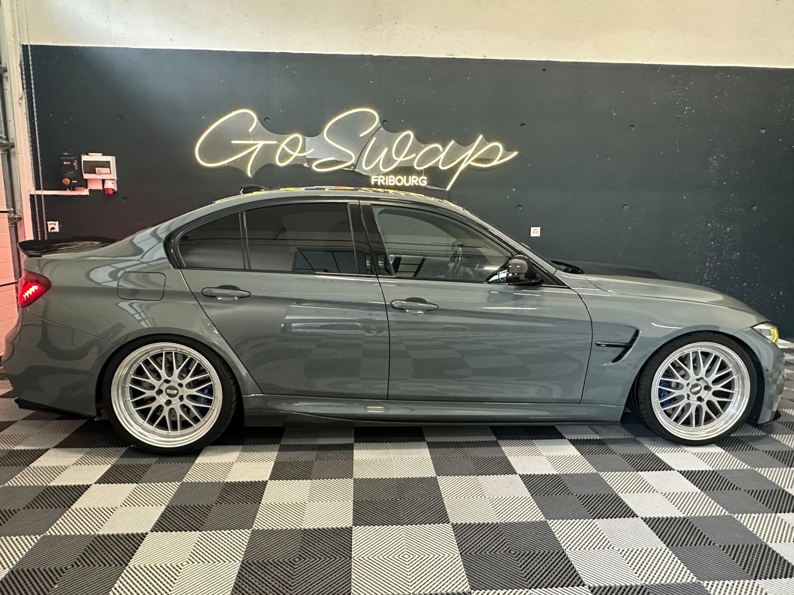 BMW BMW M3 Competition Drivelogic-image-6