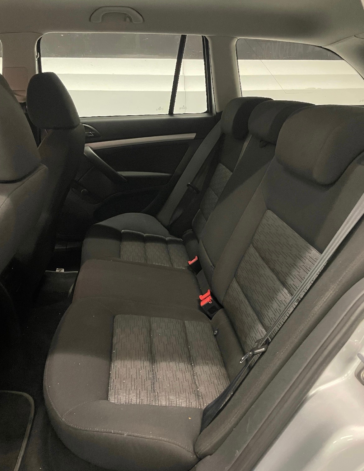 SKODA Octavia Combi 1.8 TSI Elegance DSG-image-11