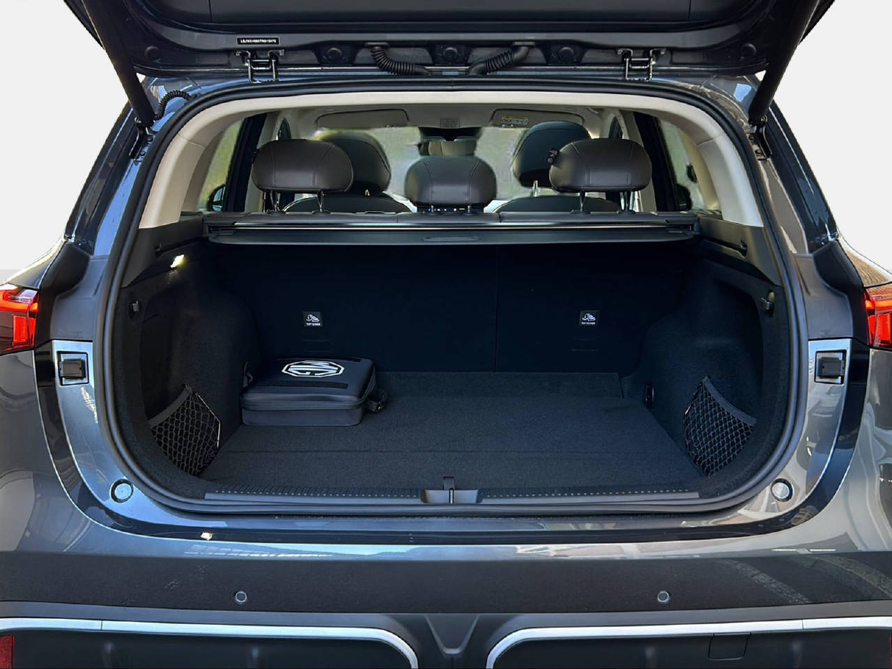 MG S6 EV 77 kWh Luxury 4WD-image-13