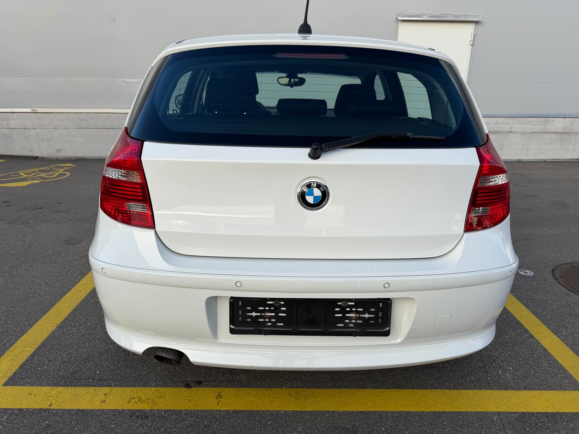 BMW 118d-image-2