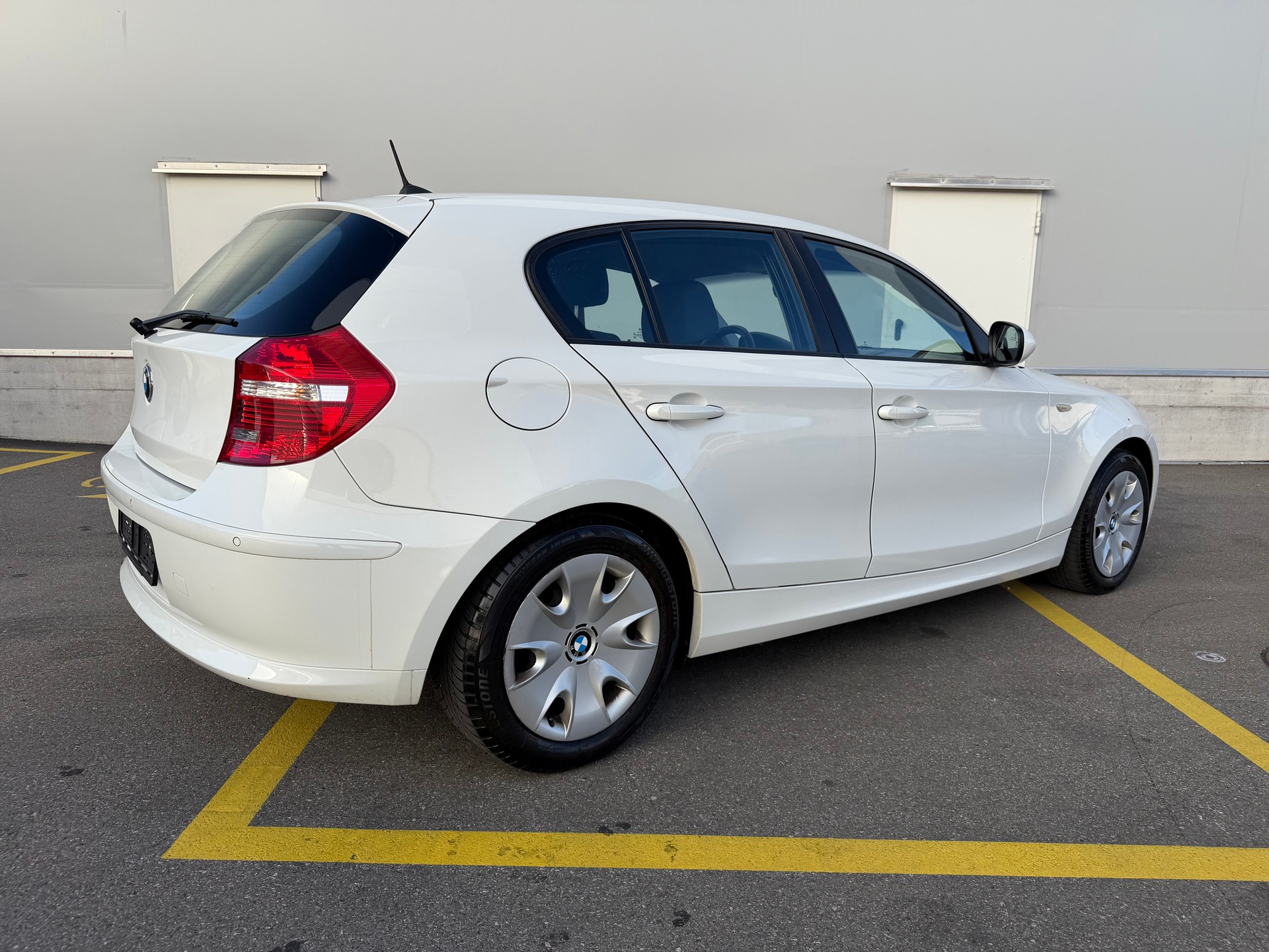 BMW 118d-image-3