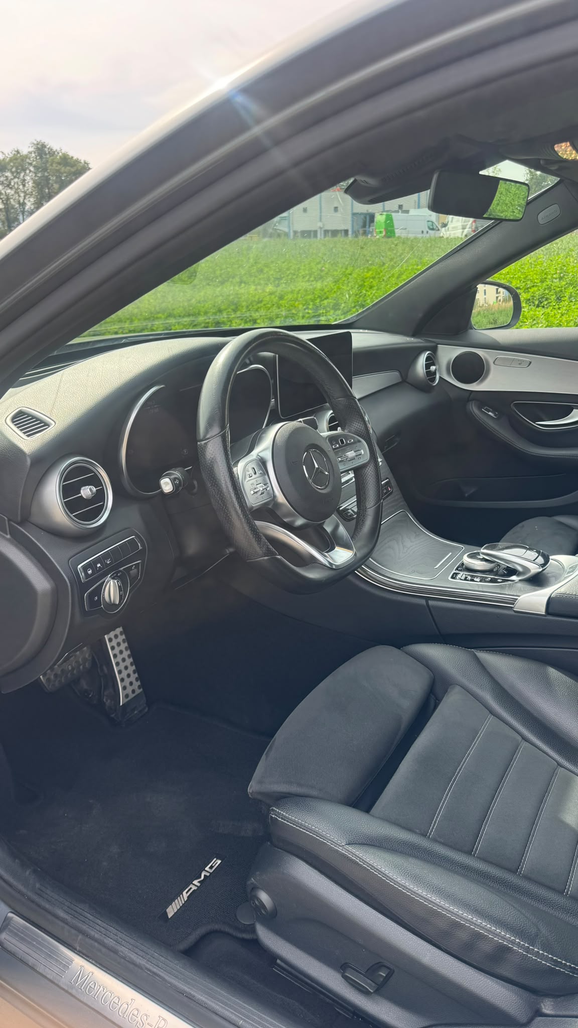 MERCEDES-BENZ C 220 d Swiss Star AMG Line 4Matic 9G-Tronic-image-4