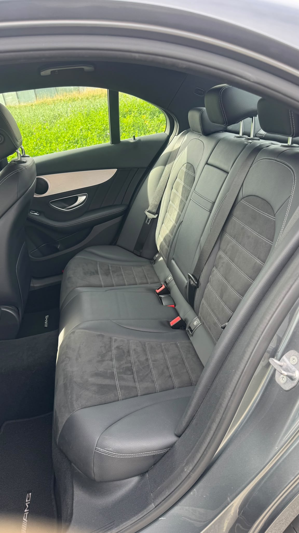 MERCEDES-BENZ C 220 d Swiss Star AMG Line 4Matic 9G-Tronic-image-6