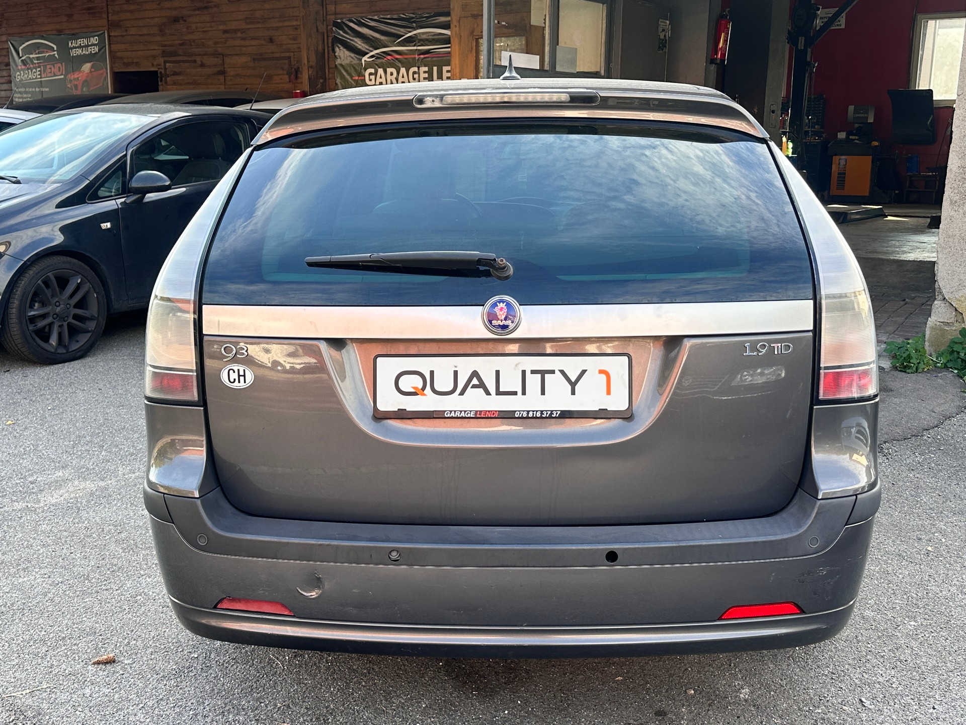 SAAB 9-3 1.9 TiD Vector-image-5