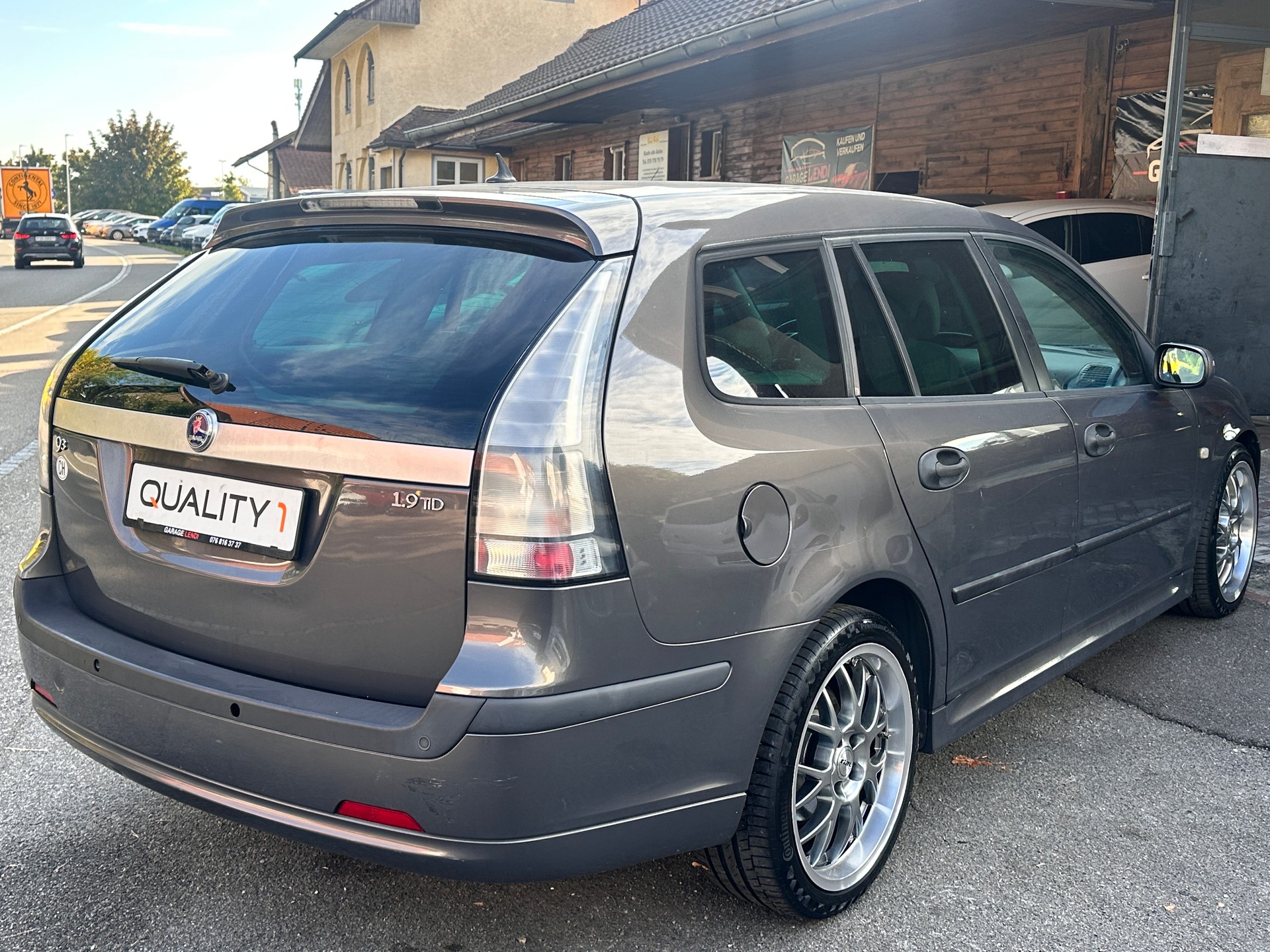 SAAB 9-3 1.9 TiD Vector-image-4