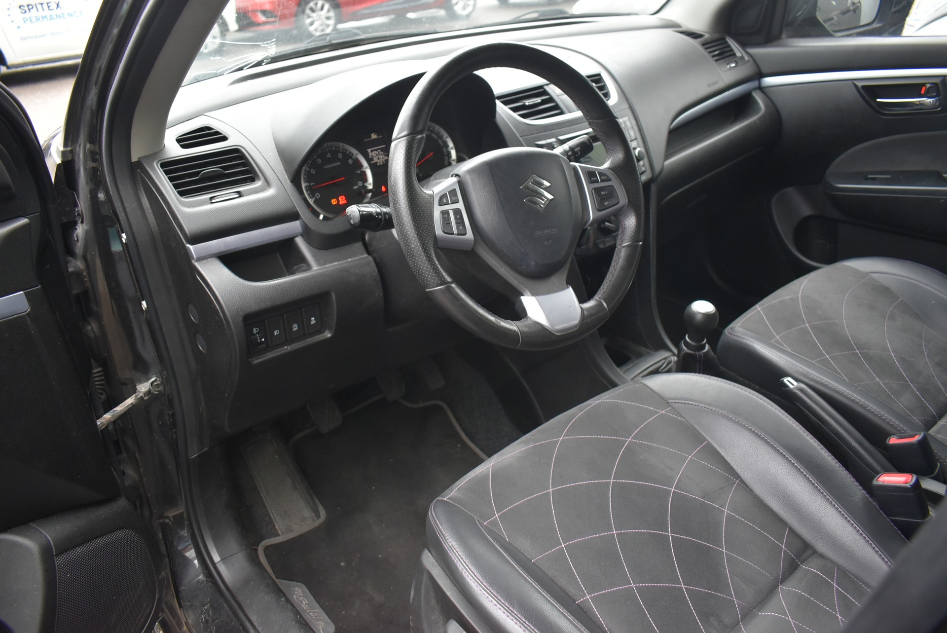 SUZUKI Swift 1.2i 16V Sergio Cellano Top 4x4-image-14