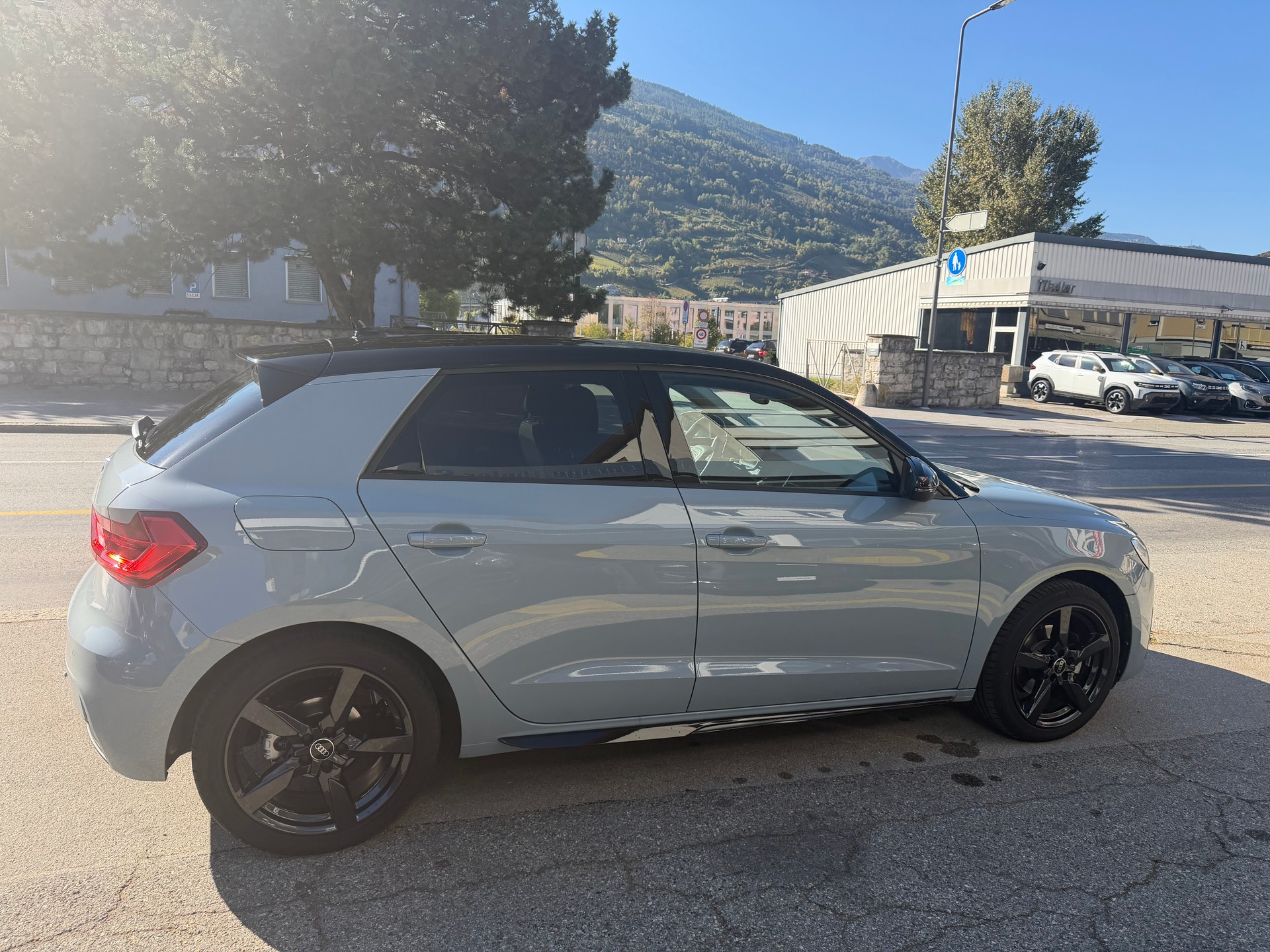 AUDI A1 Sportback 30 TFSI Attraction S-tronic-image-3