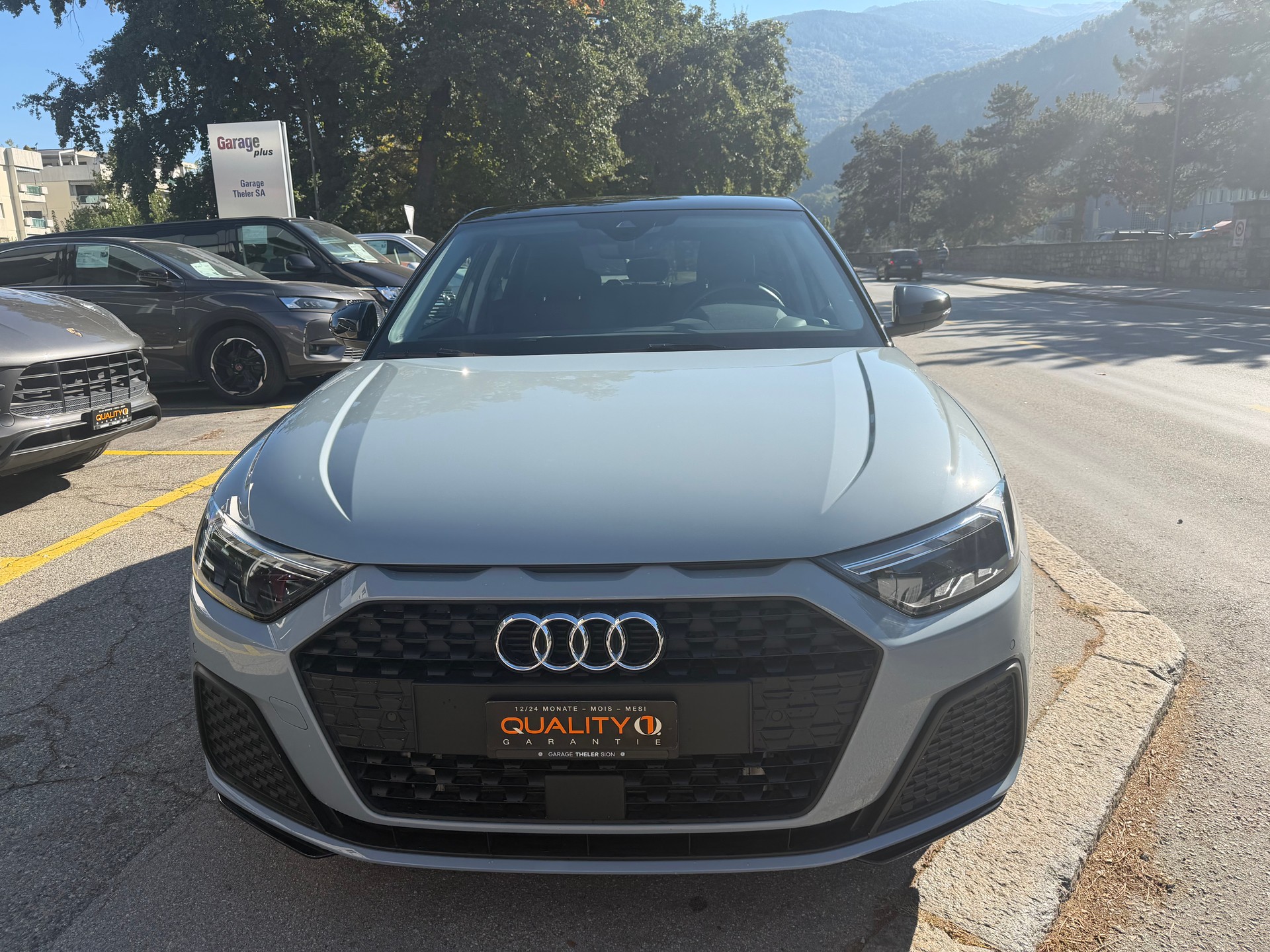 AUDI A1 Sportback 30 TFSI Attraction S-tronic-image-1