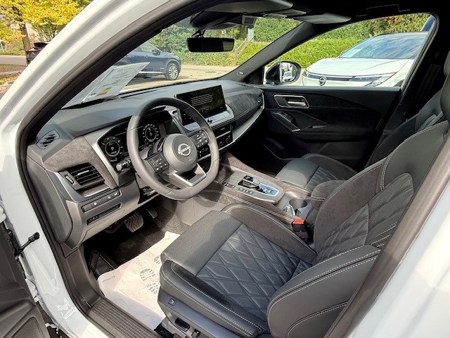 NISSAN Qashqai 1.5 VC-T Tekna+-image-11