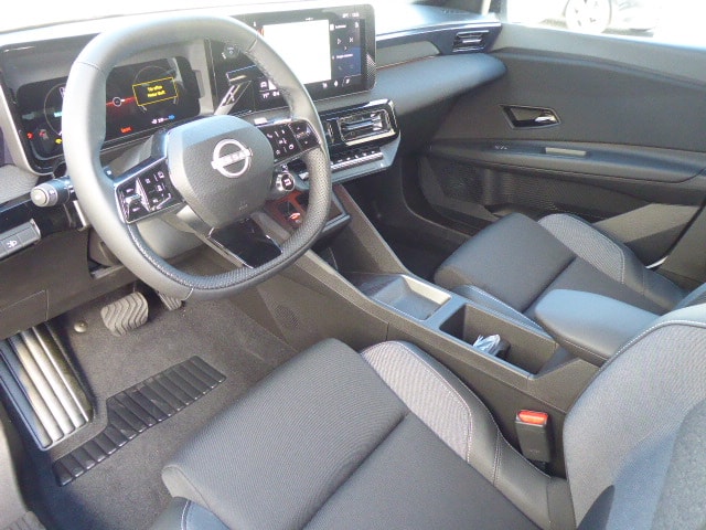 NISSAN Micra 52kWh Advance-image-4