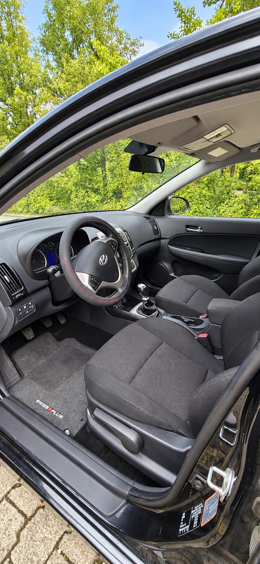 HYUNDAI 1.6 CRDi Swiss Plus Edition-image-2