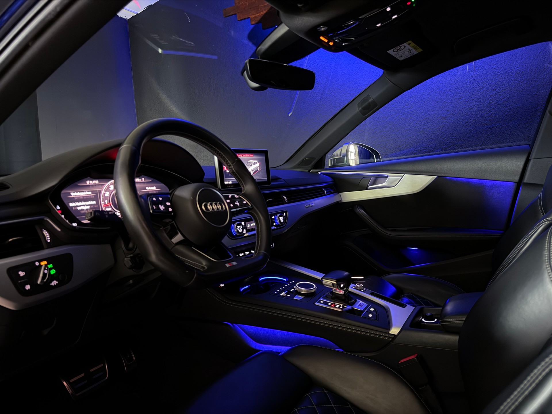 AUDI S4 Avant 3.0 TFSI quattro tiptronic-image-9
