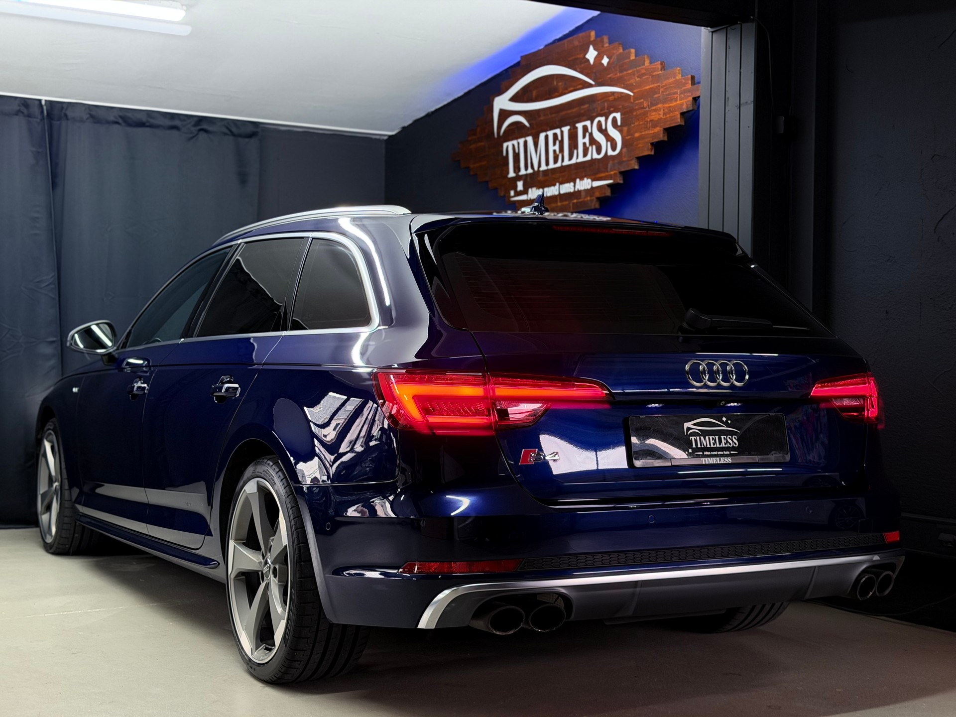 AUDI S4 Avant 3.0 TFSI quattro tiptronic-image-5