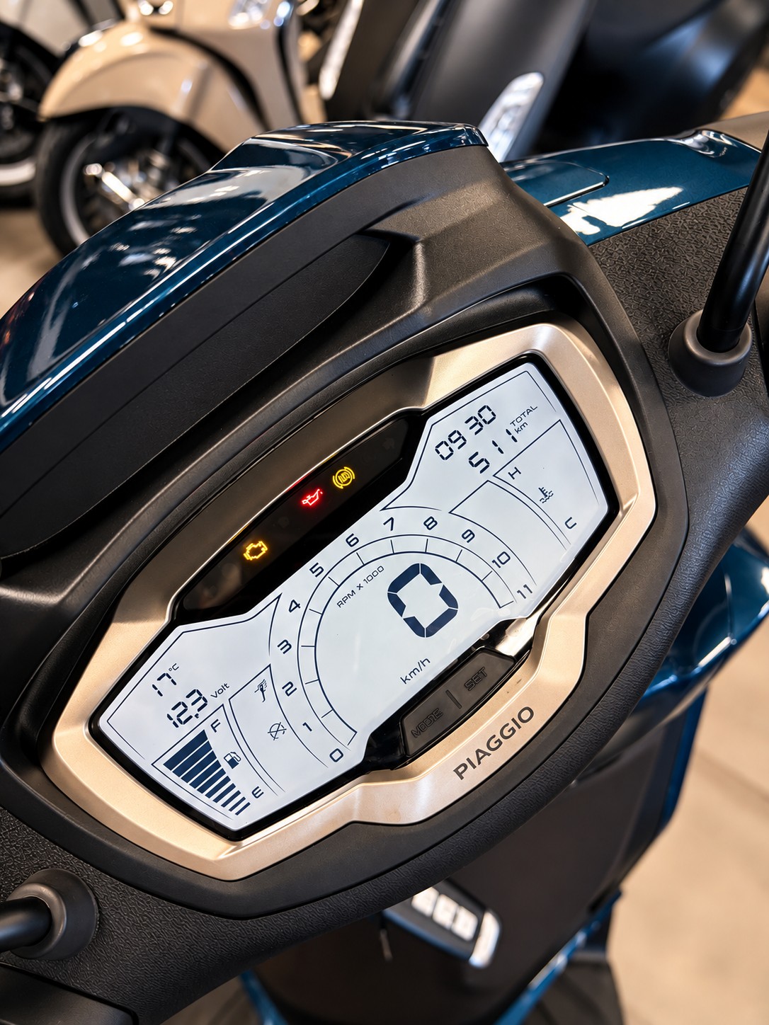 PIAGGIO Beverly 300-showroom-element-3