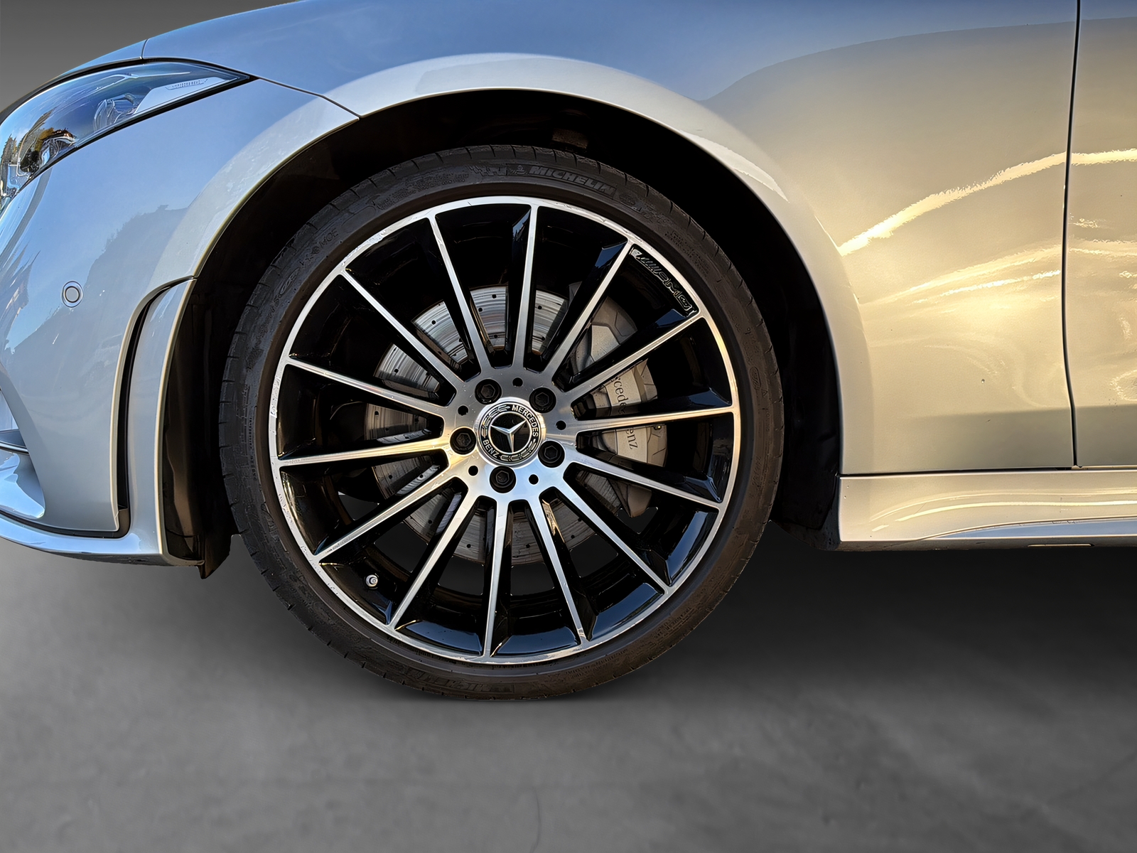MERCEDES-BENZ CLS 400 d 4Matic AMG Line-image-5