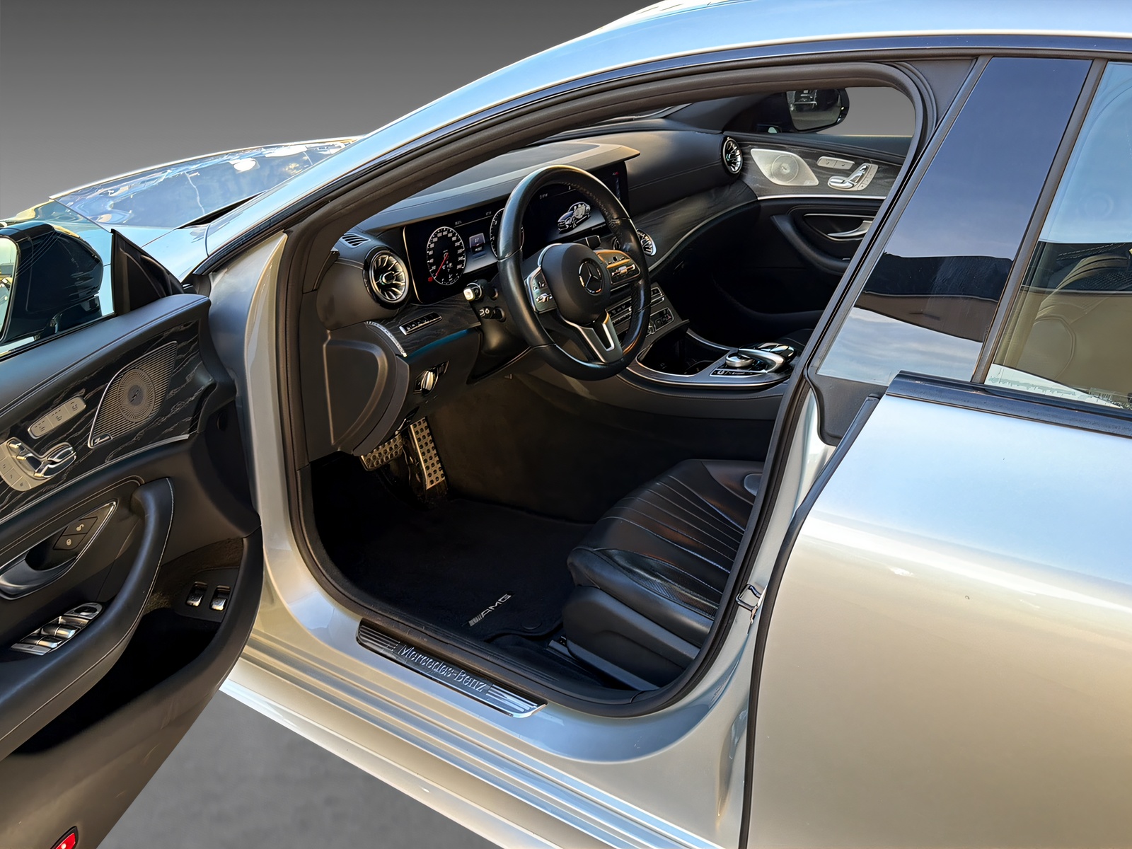 MERCEDES-BENZ CLS 400 d 4Matic AMG Line-image-13