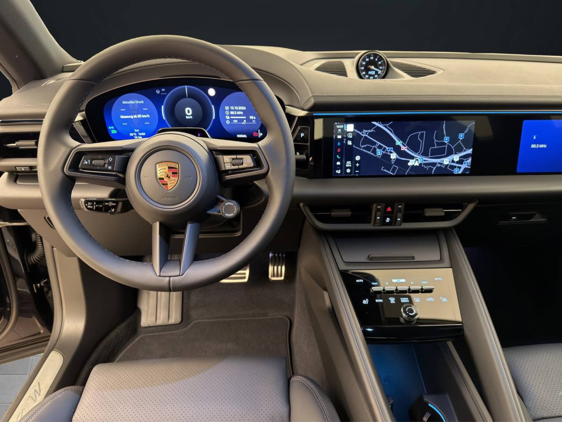 PORSCHE Macan 4S-image-21