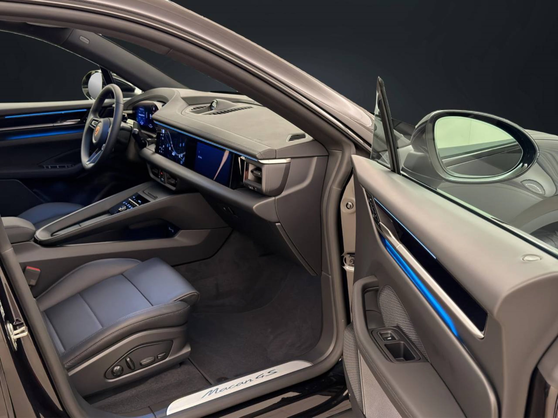 PORSCHE Macan 4S-image-19